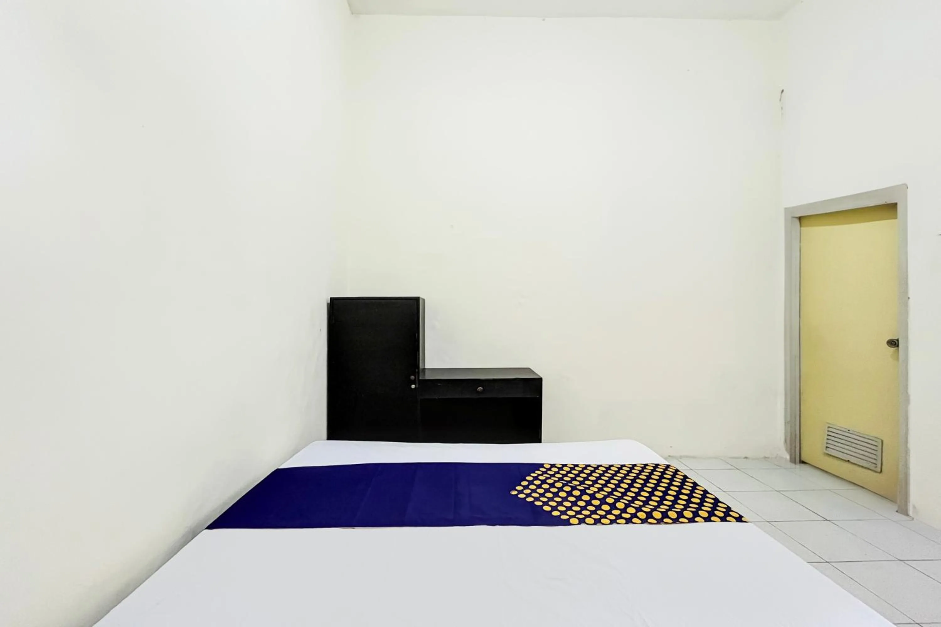 Bedroom, Bed in OYO Life 93398 Sudimoro Guest House Syariah