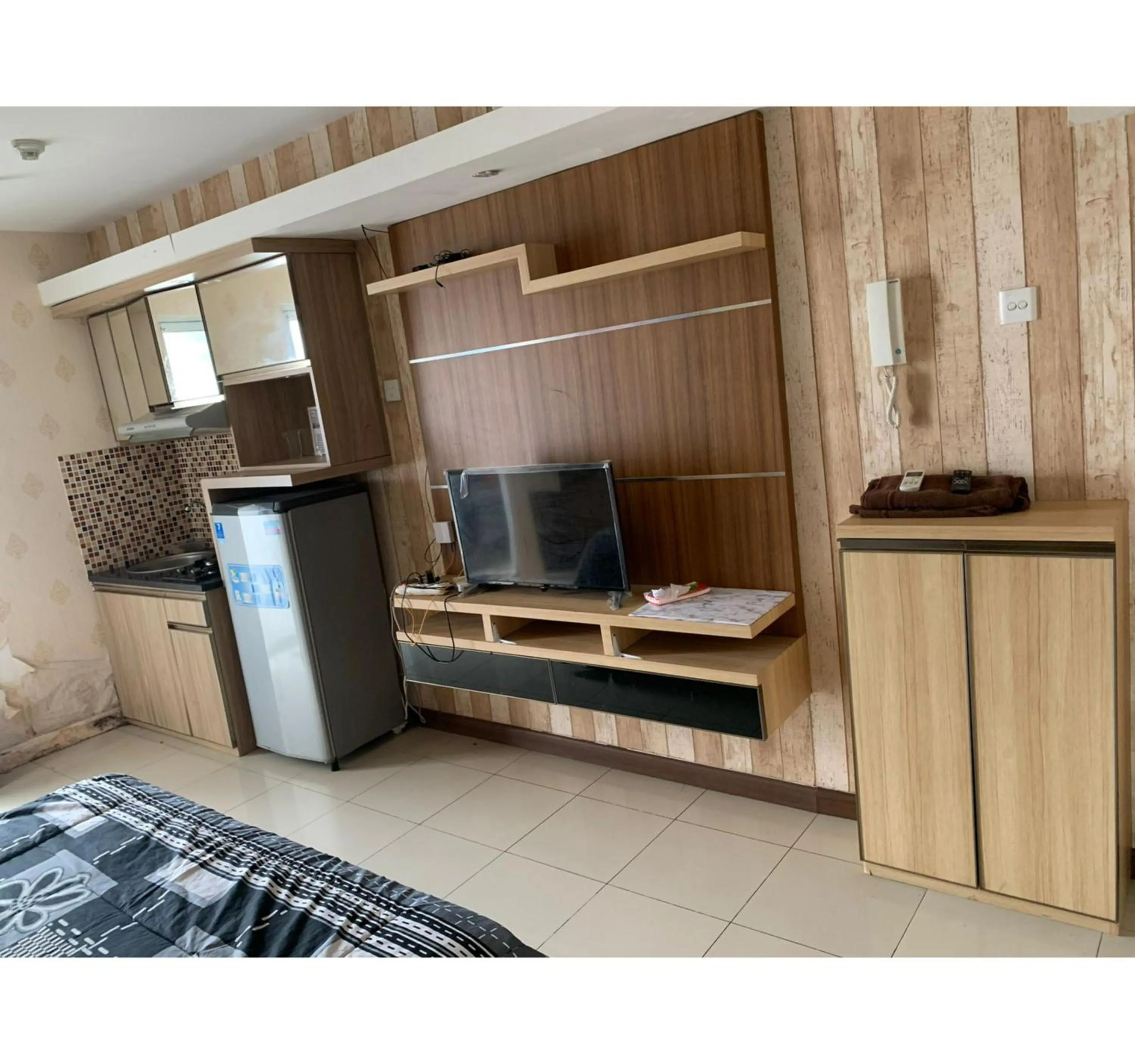 Bedroom in OYO Life 93374 Andira Inn