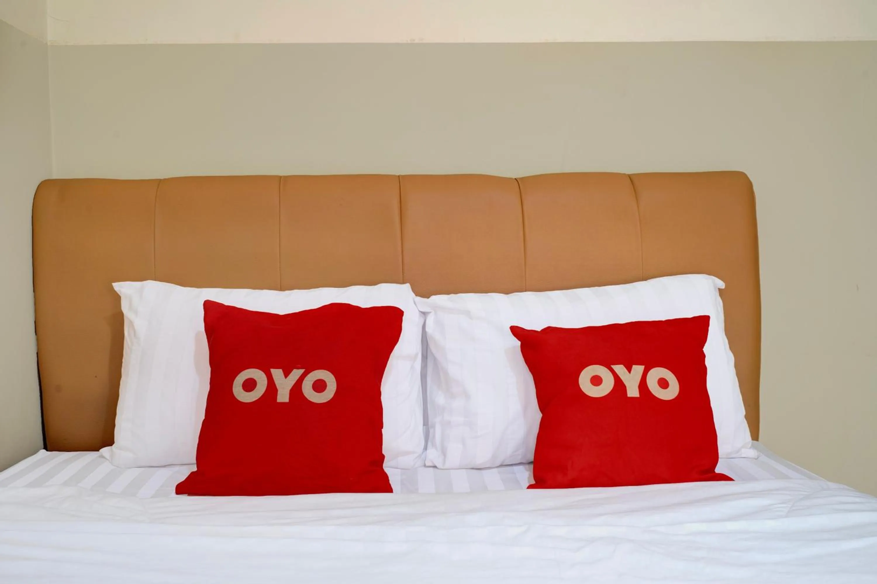 Bedroom in Hotel O Sukamulya Homestay