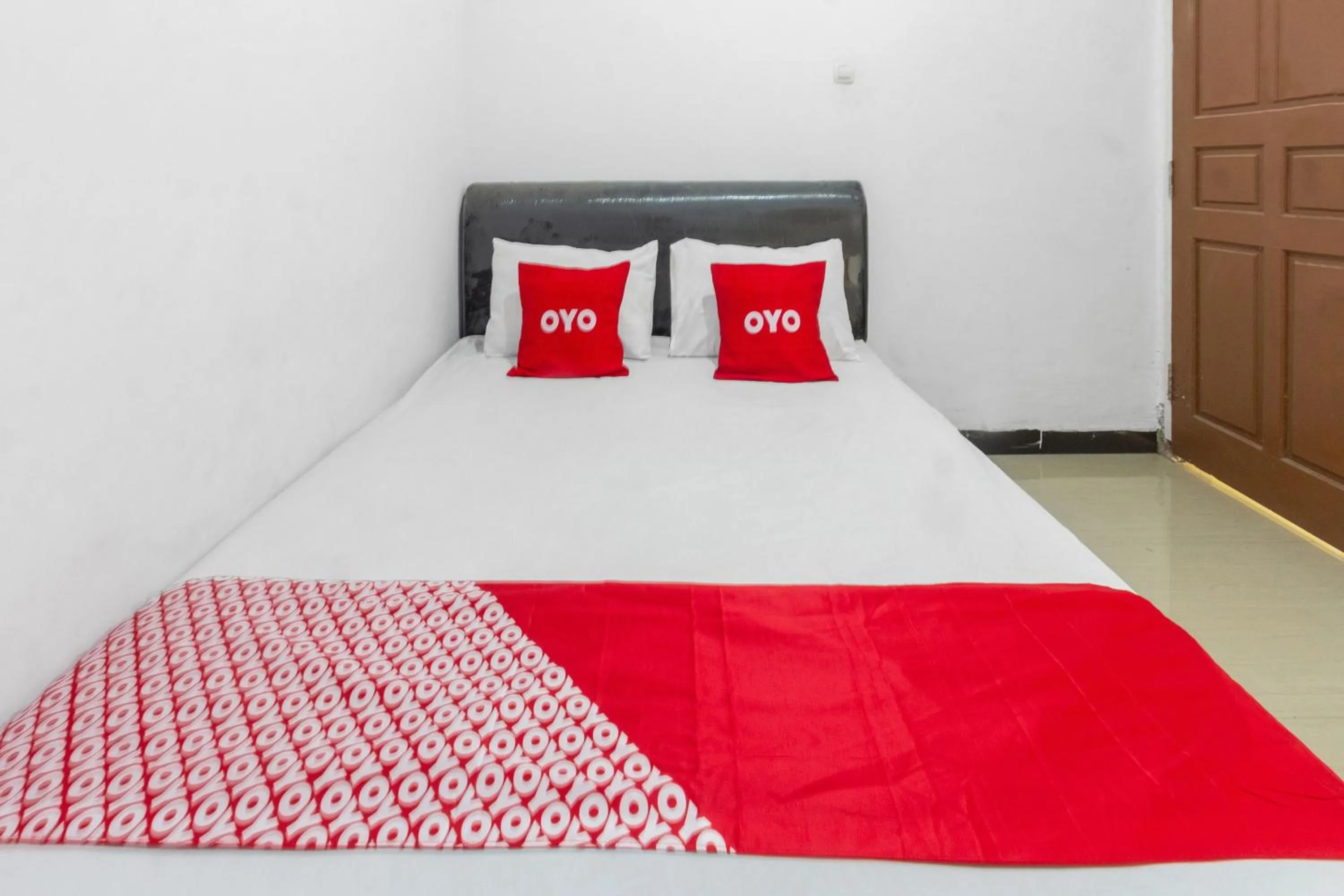 Bedroom, Bed in OYO Life 93409 Anugrah House