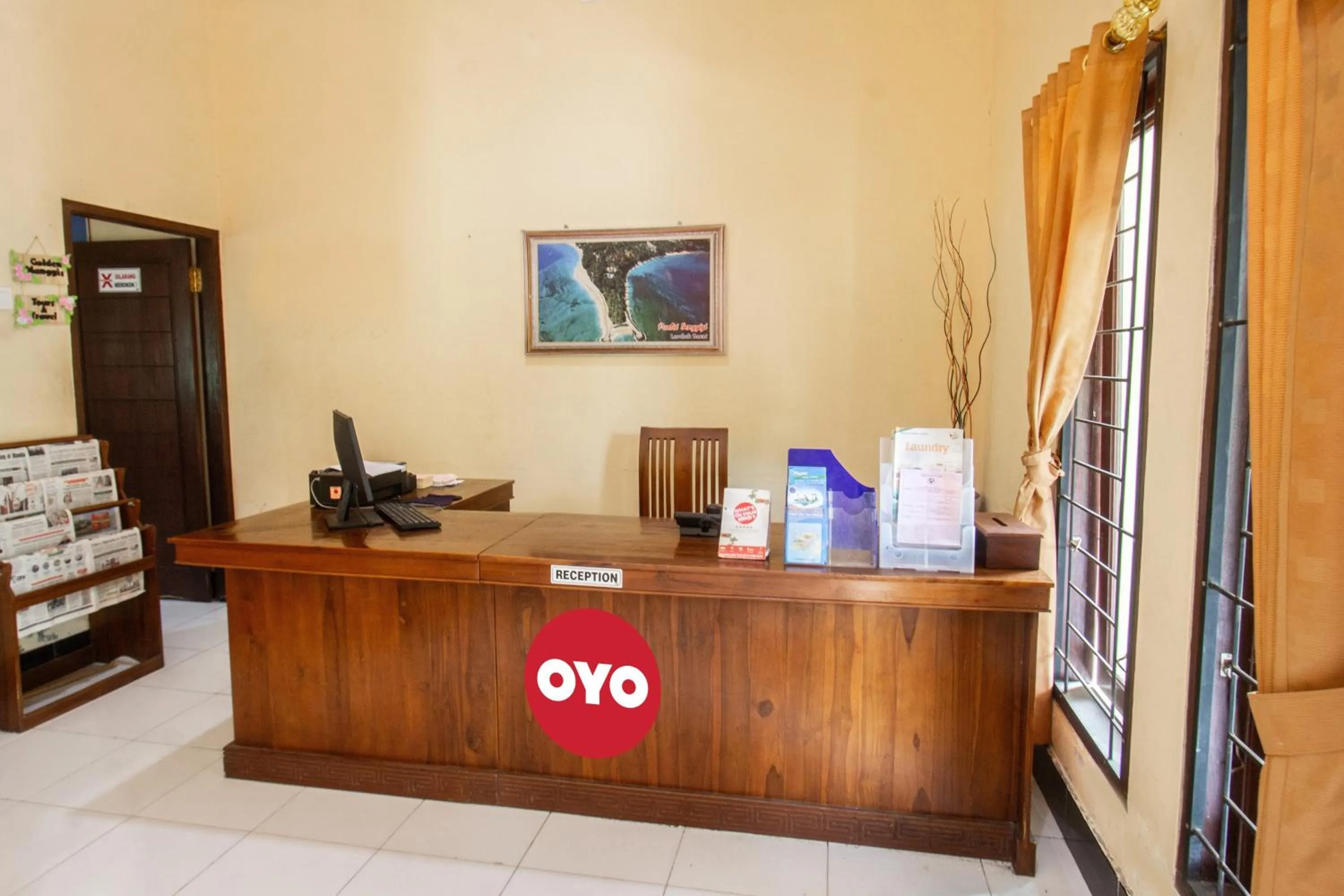 Lobby or reception in Capital O 93391 Golden Manggis Hotel Near SMKN 1 Lingsar