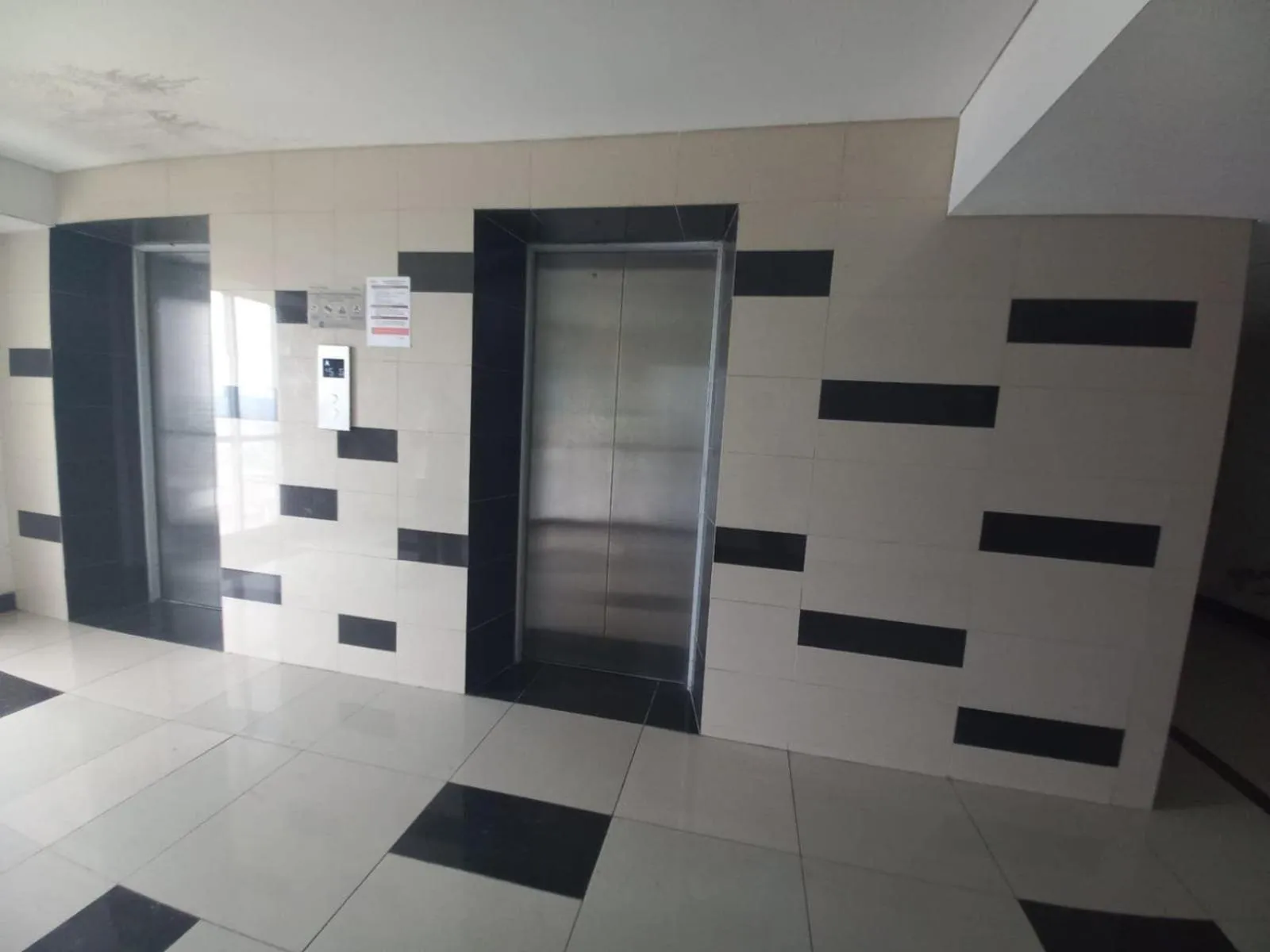 Lobby or reception in Hotel O Apartement Sentraland Karawang By Gs