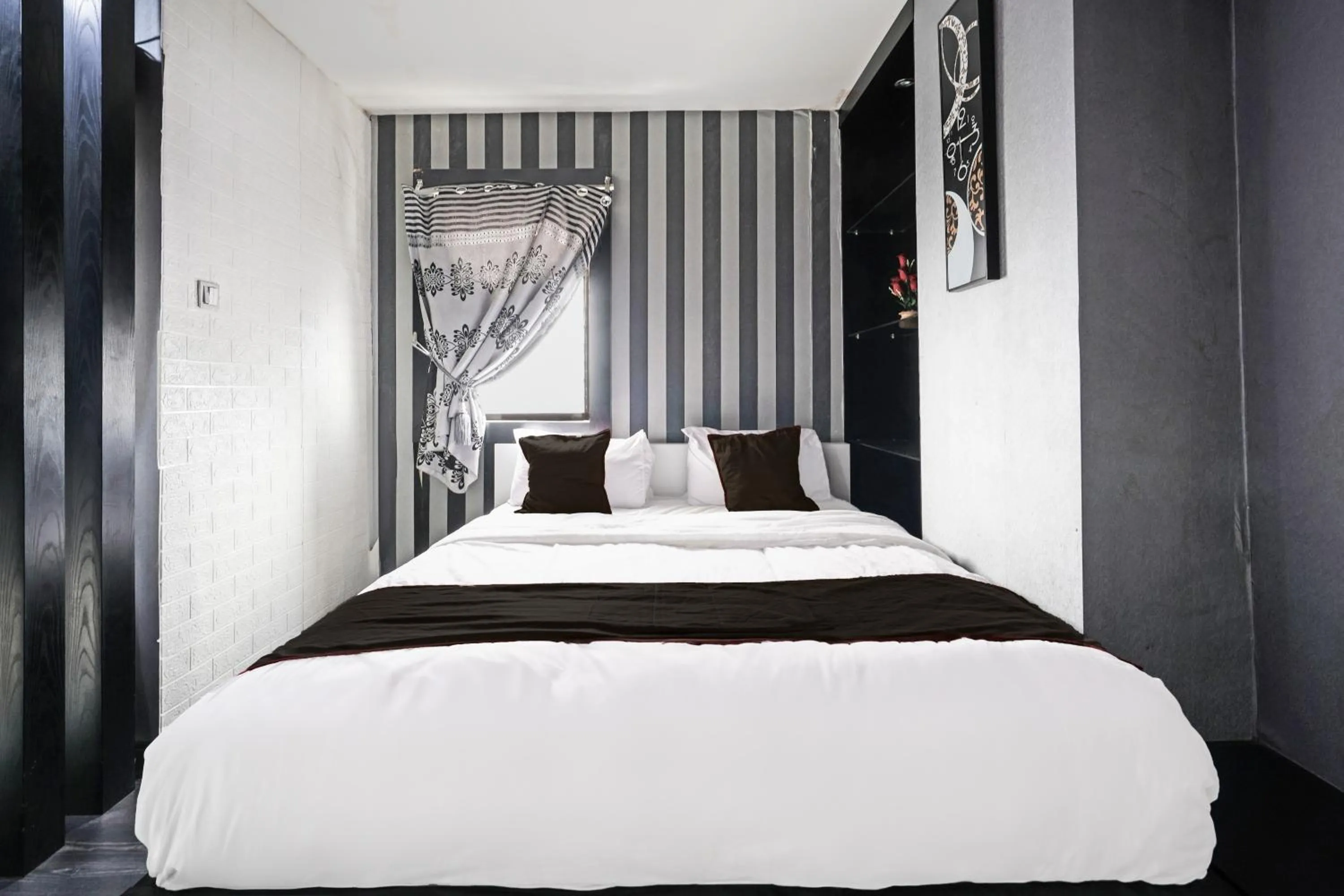 Bedroom in OYO 93365 Apartement Gateway By Sarana Cipta Mahakarya Ii