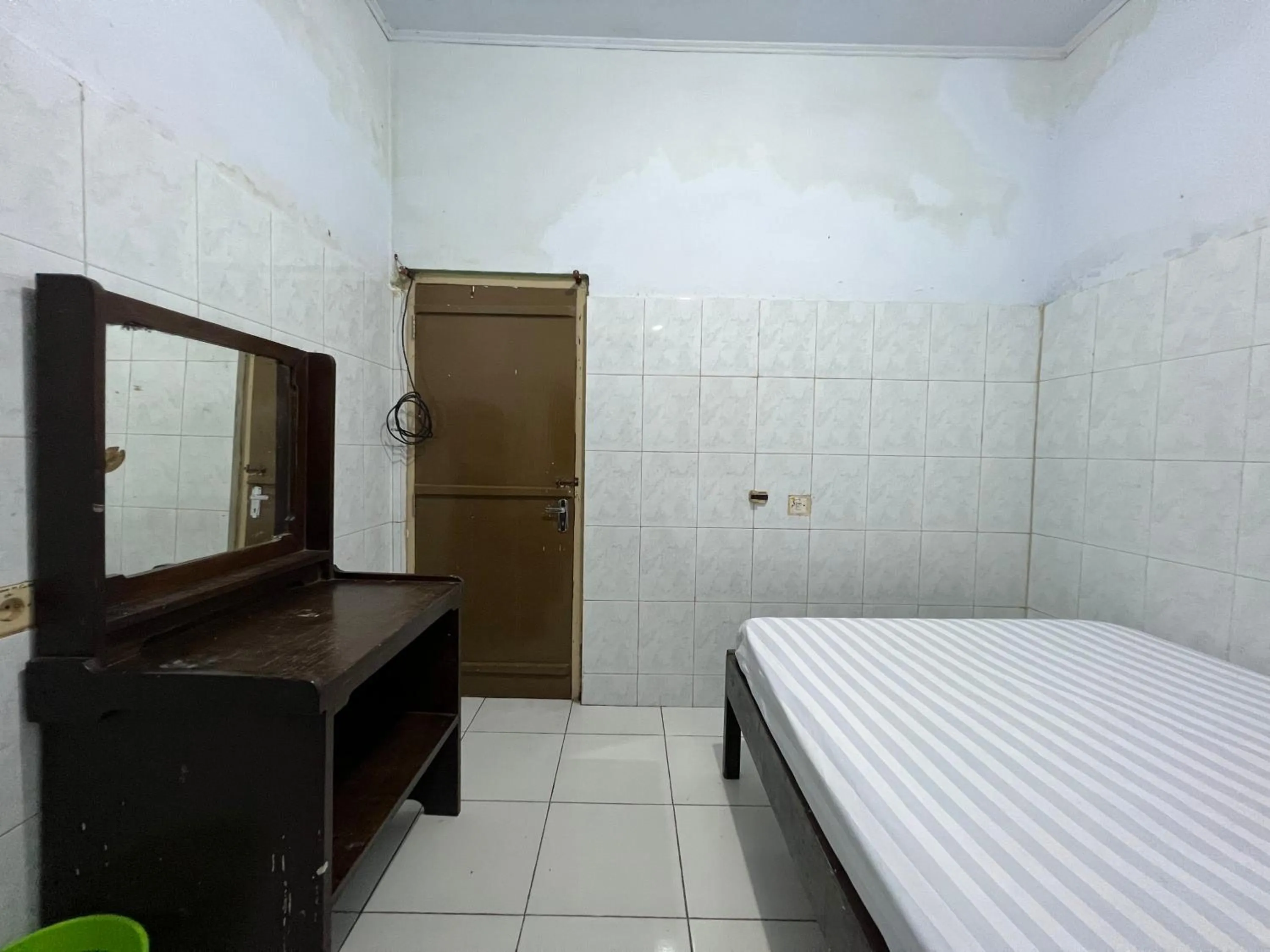 Bedroom, Bed in Hotel O Pondok Bulo Ugi Syariah Near SD Negeri 185 Pinrang