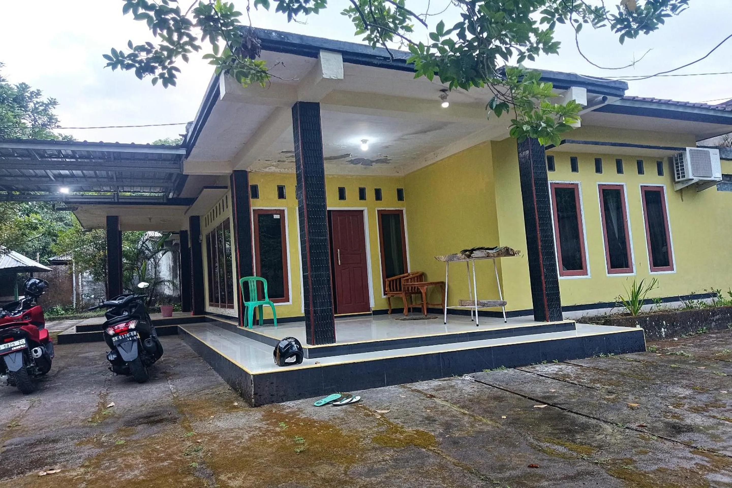 Hotel O Penginapan Annisya Near SMA Negeri 2 Mataram