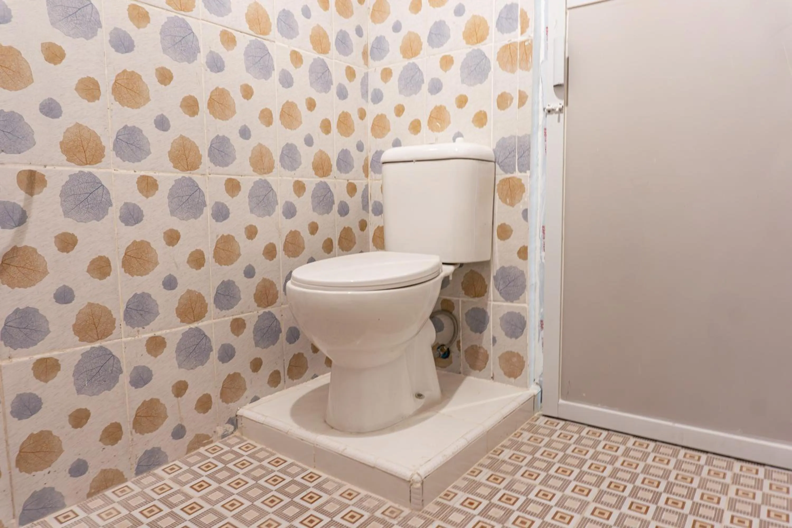 Bathroom in Hotel O Enjoy Homestay & Cafe