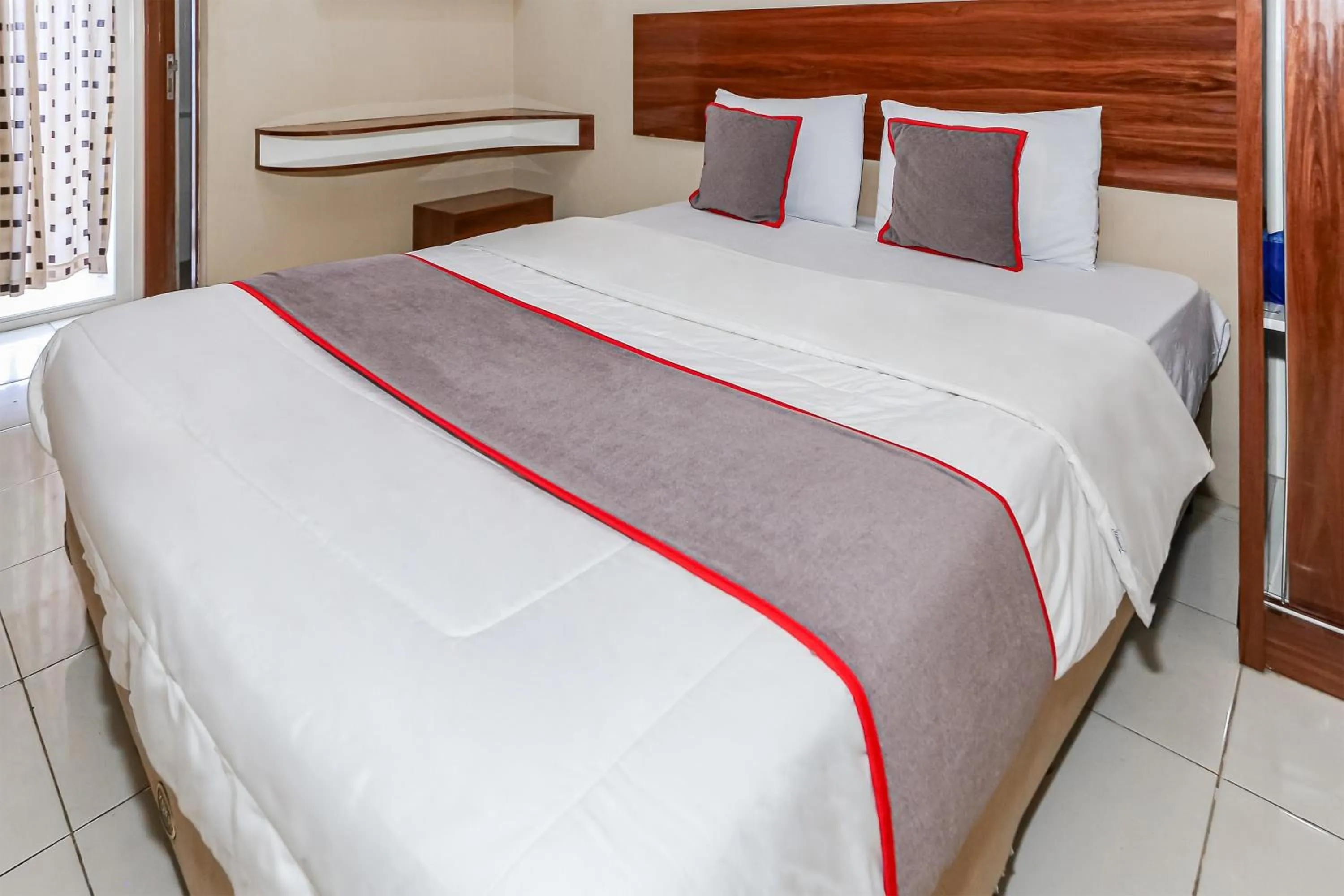 Bedroom in Capital O 93371 Pelangi Residence 5