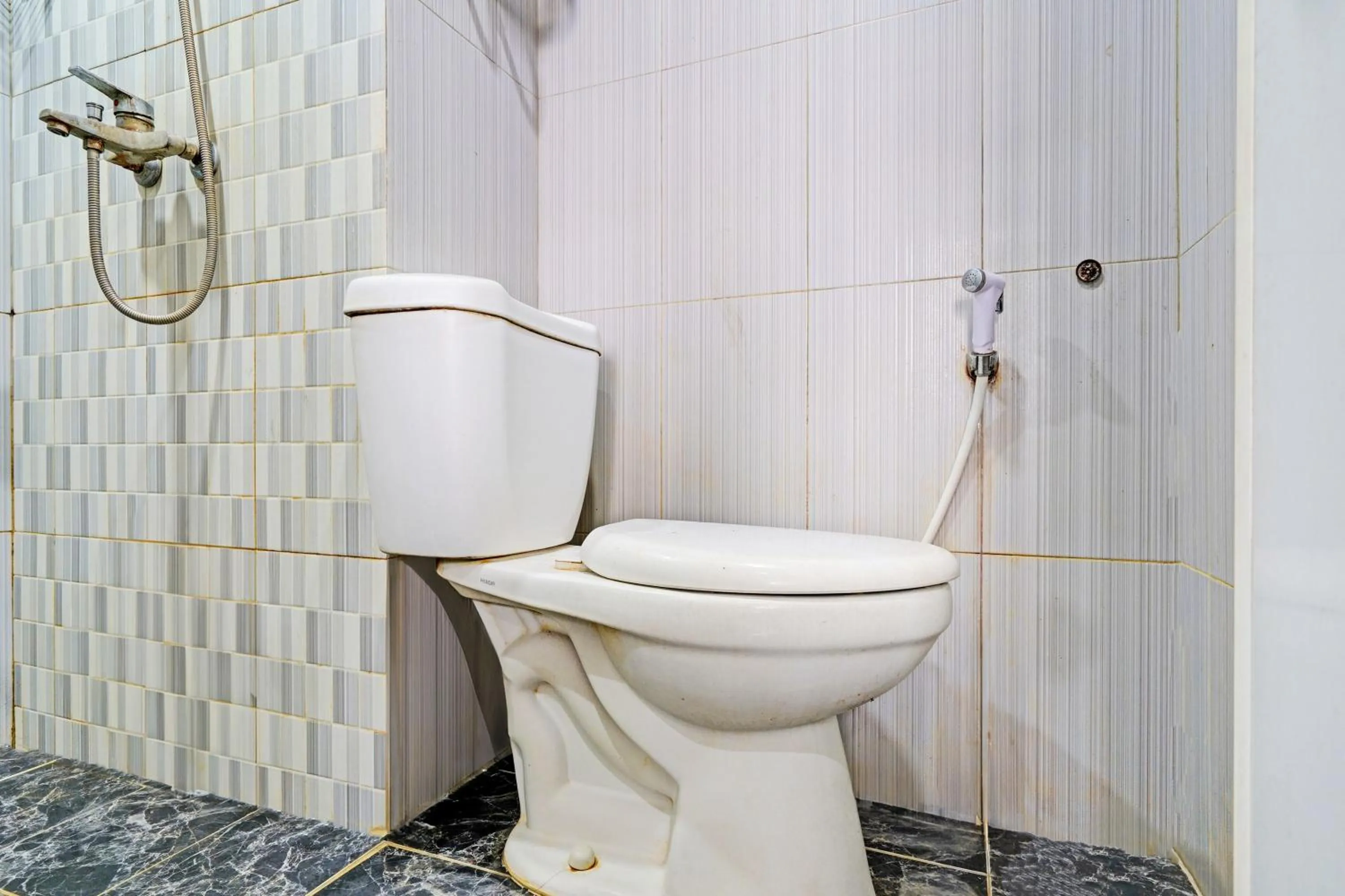 Bathroom in Hotel O Apartement Grand Sentraland By Rai Property