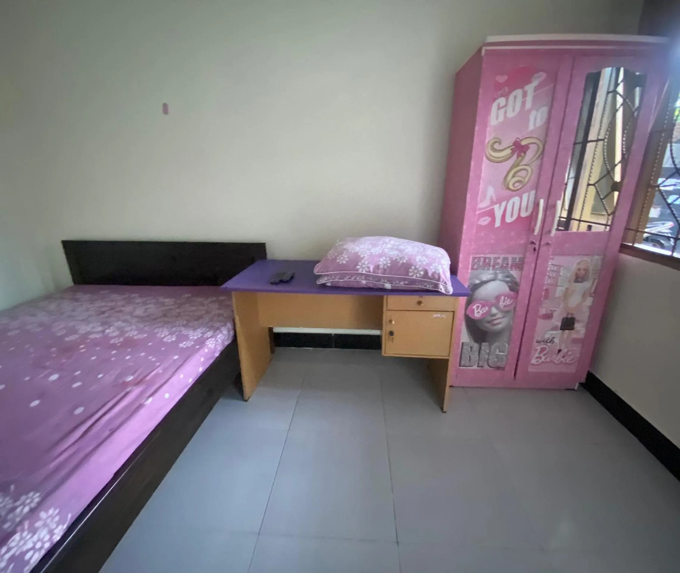 Bedroom, Bed in OYO Life 93407 Kos Sweta