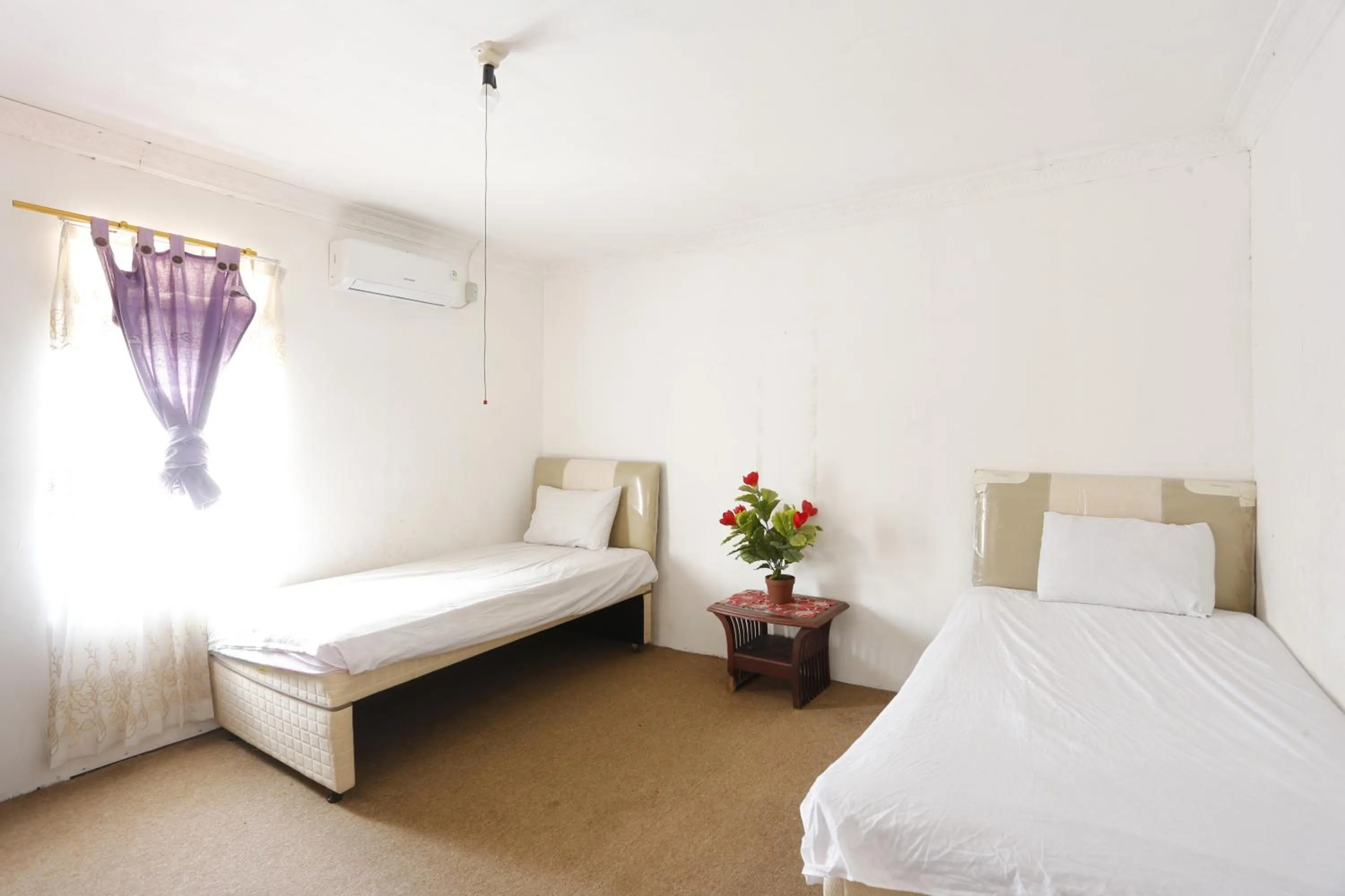 Bedroom, Bed in Hotel O Penginapan Mangkoe Barokah