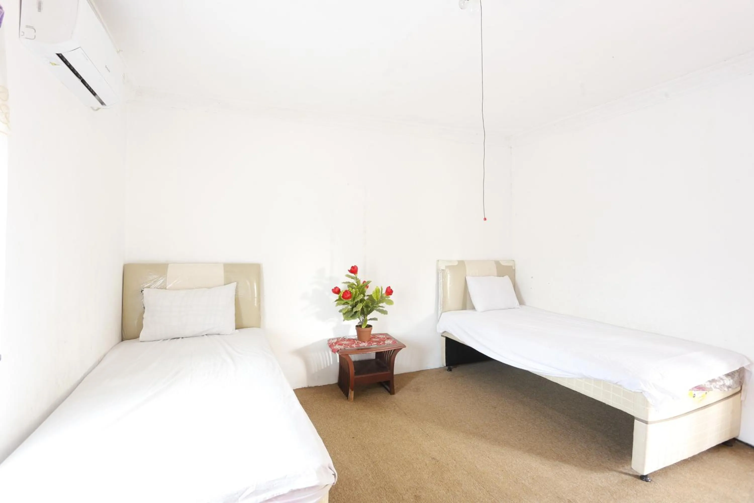 Bedroom, Bed in Hotel O Penginapan Mangkoe Barokah