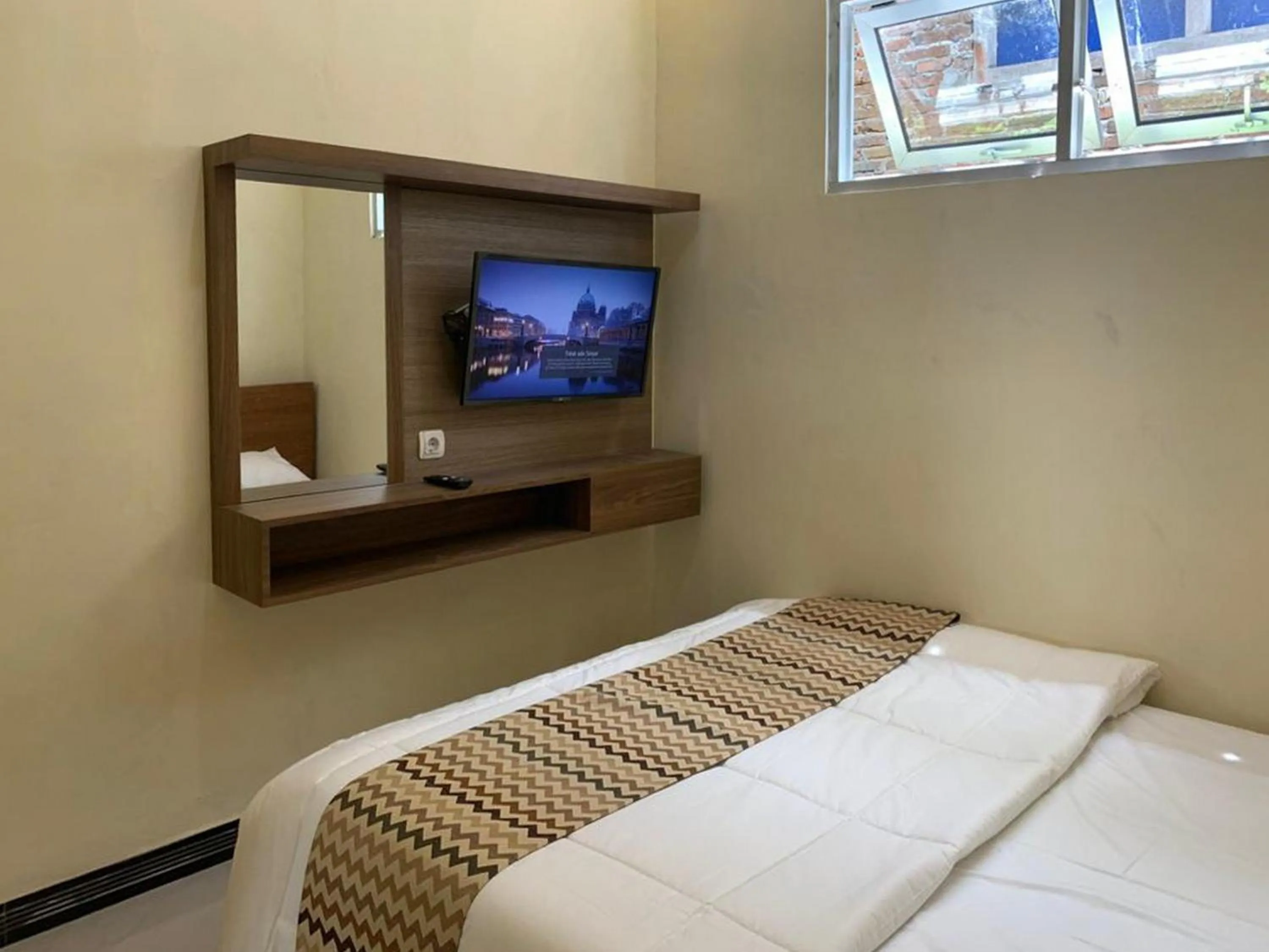 Bedroom, Bed in Senja Dieng Homestay Syariah RedPartner