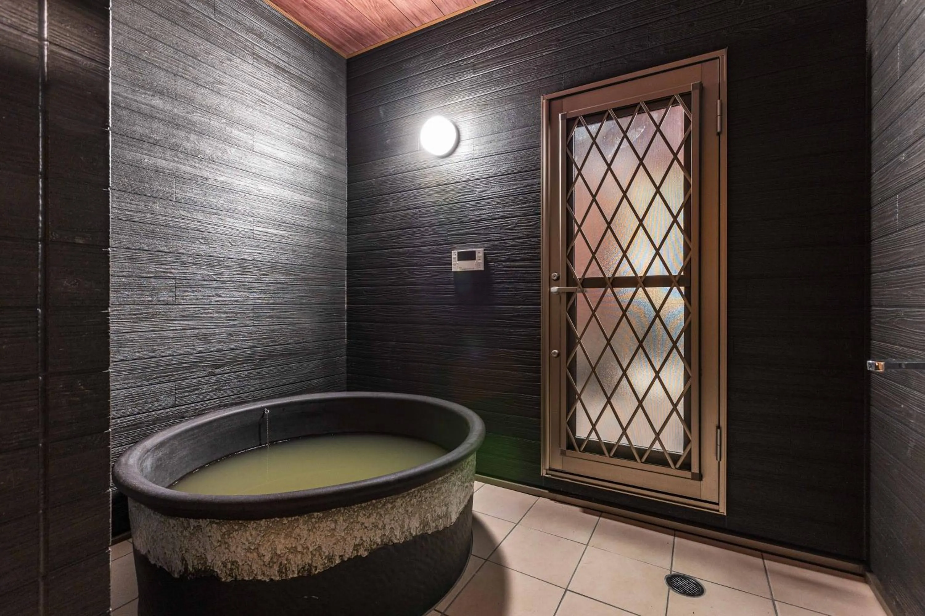 Hot Spring Bath in PEACE OF REST TAKASHIMA