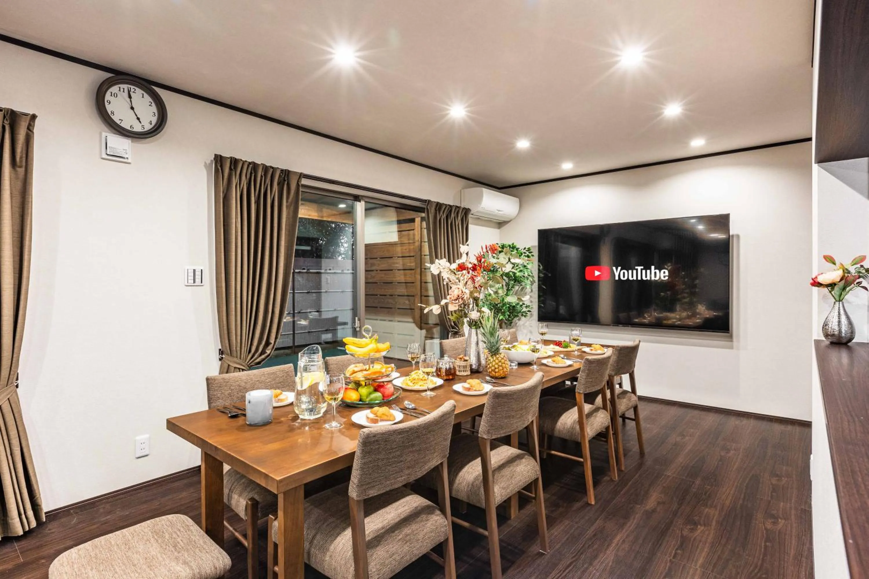 Dining area in PEACE OF REST TAKASHIMA