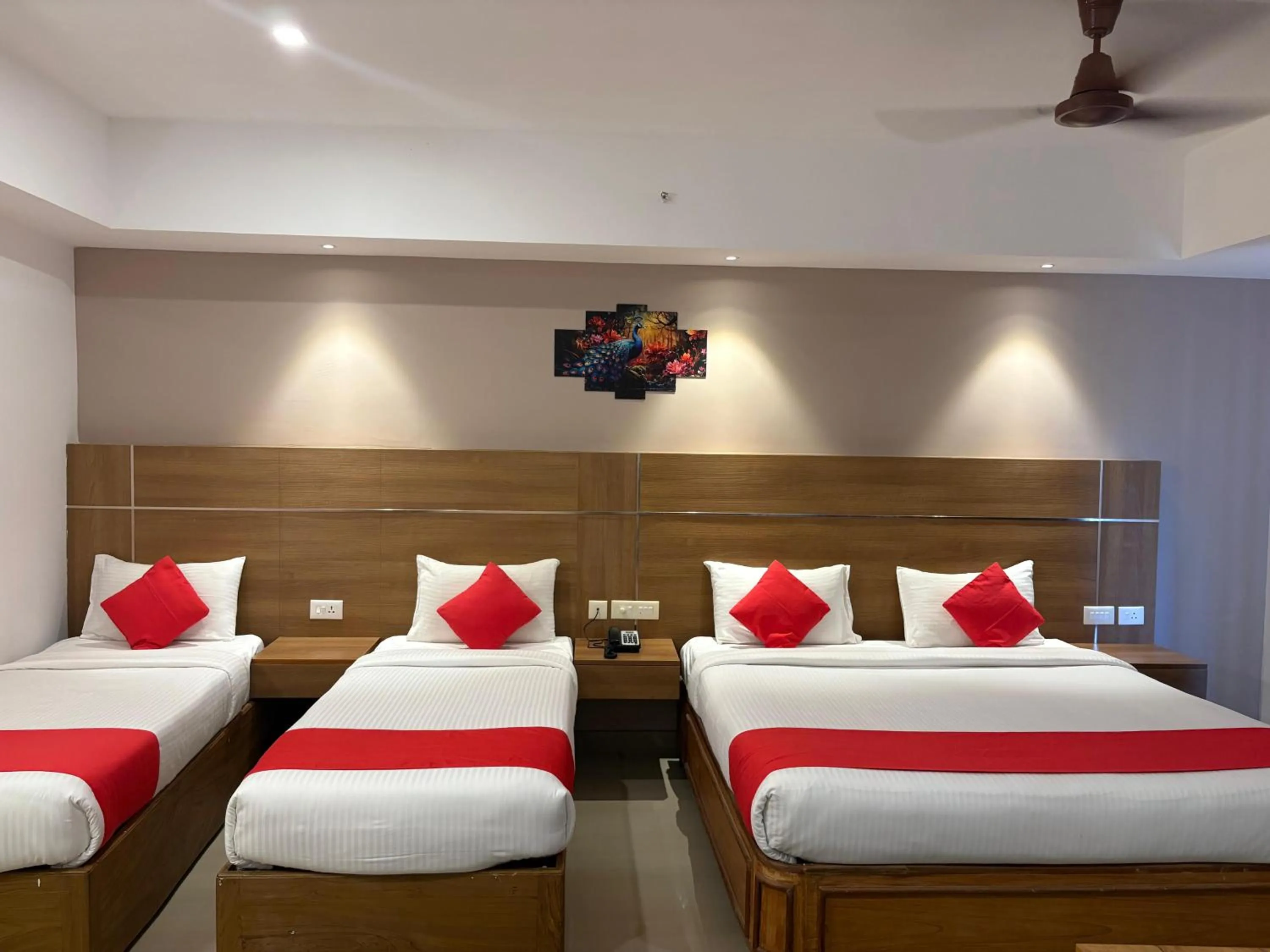 Photo of the whole room, Bed in Hotel Mangala Temple View
