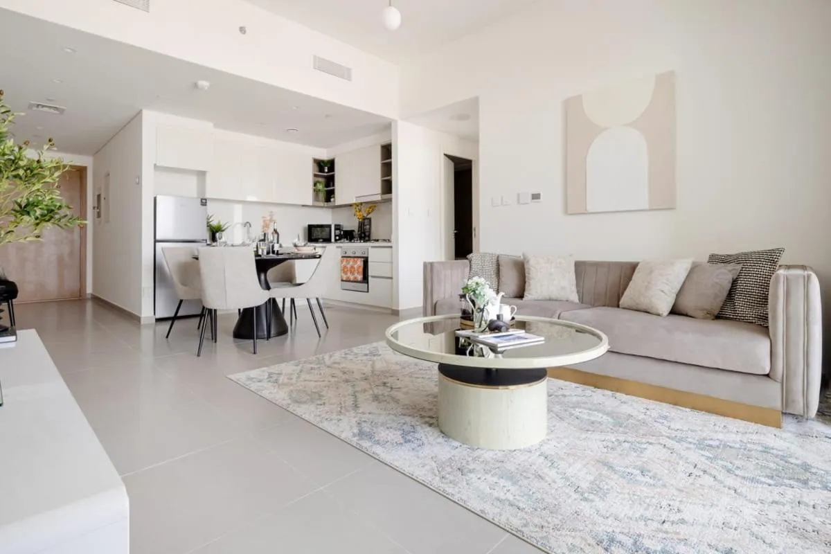 Seating area in Frank Porter - Downtown Views II