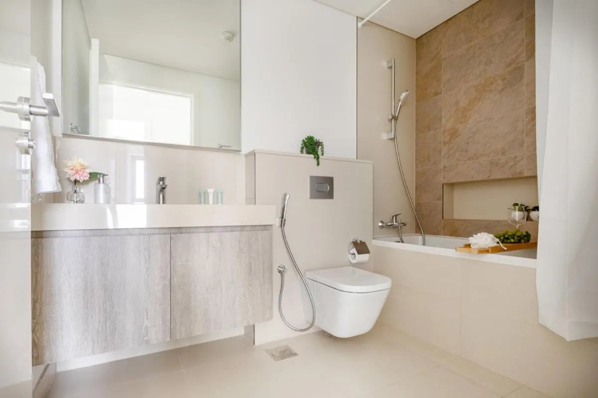 Bathroom in Frank Porter - Downtown Views II