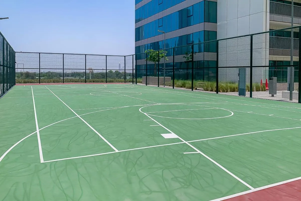 Tennis court in Frank Porter - Downtown Views II