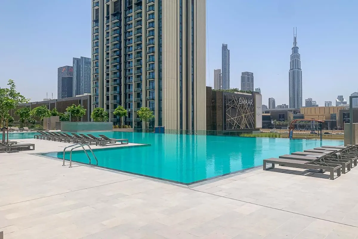 Swimming pool in Frank Porter - Downtown Views II