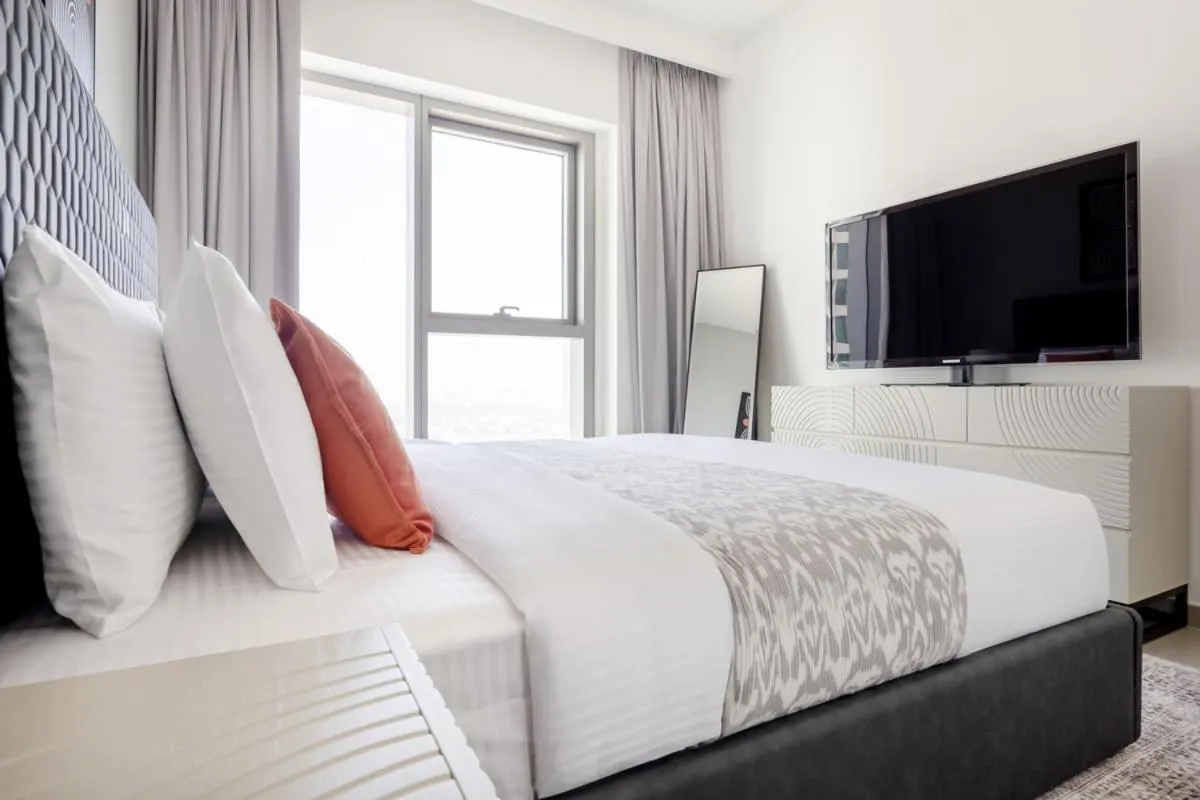 Bed in Frank Porter - Downtown Views II