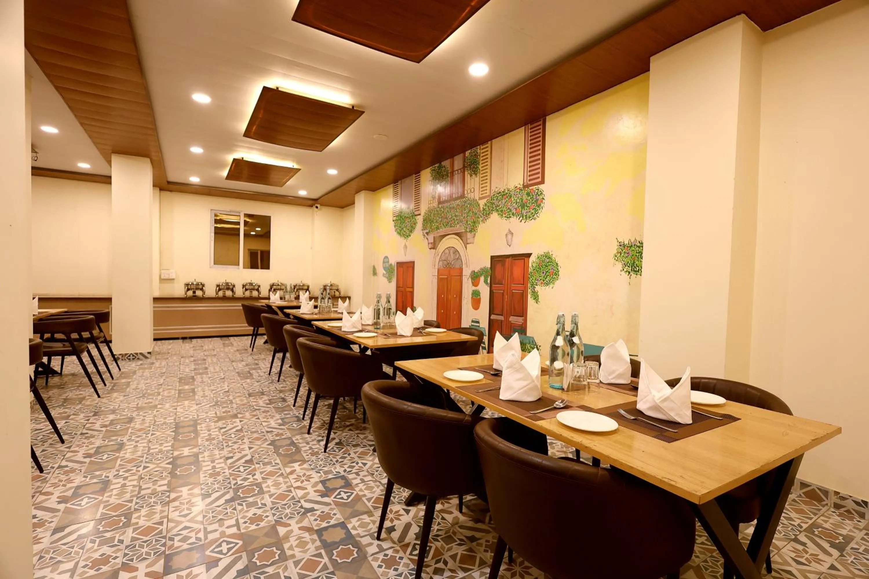 Restaurant/places to eat in The Blue Vista