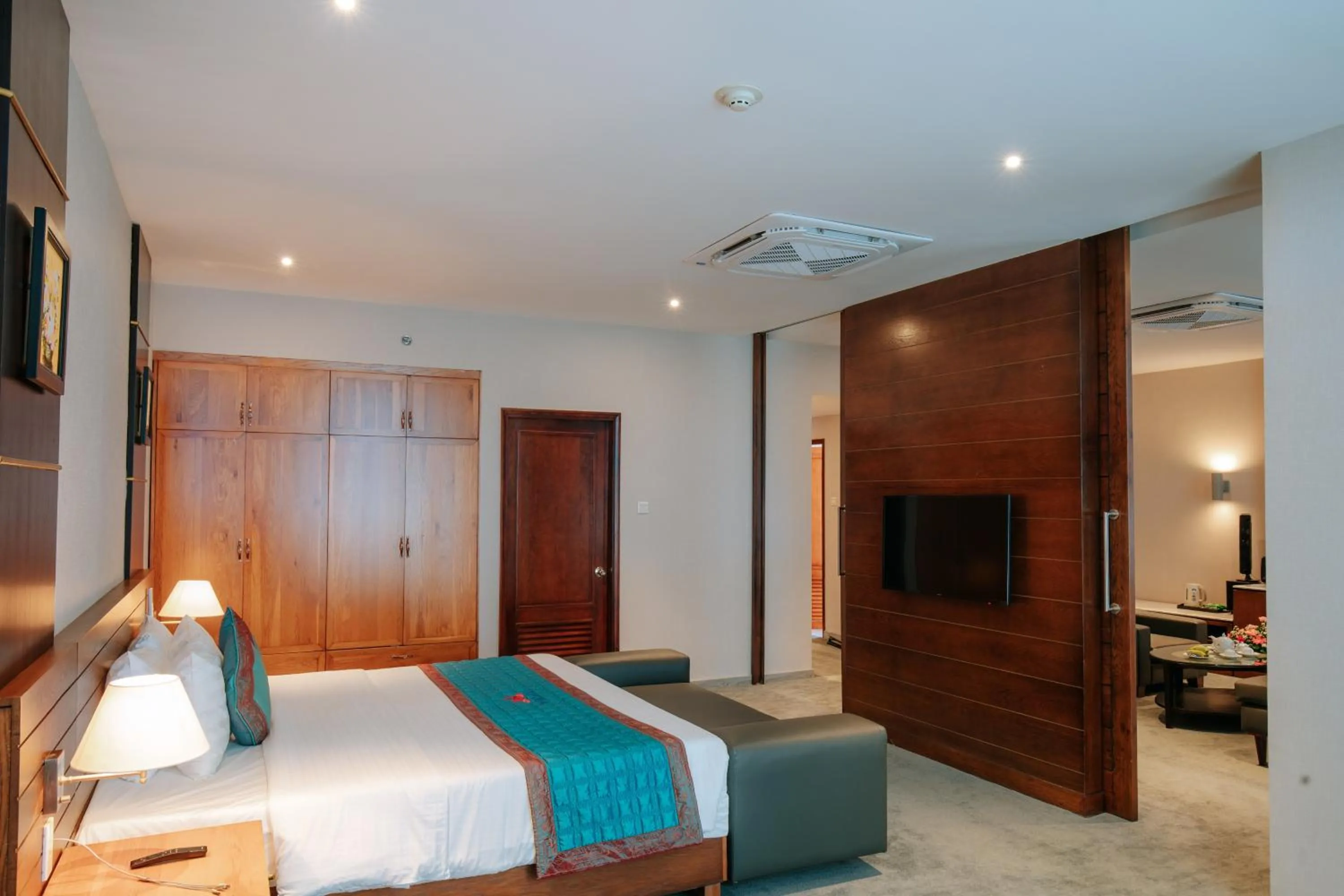 Photo of the whole room, Bed in Petro Hotel