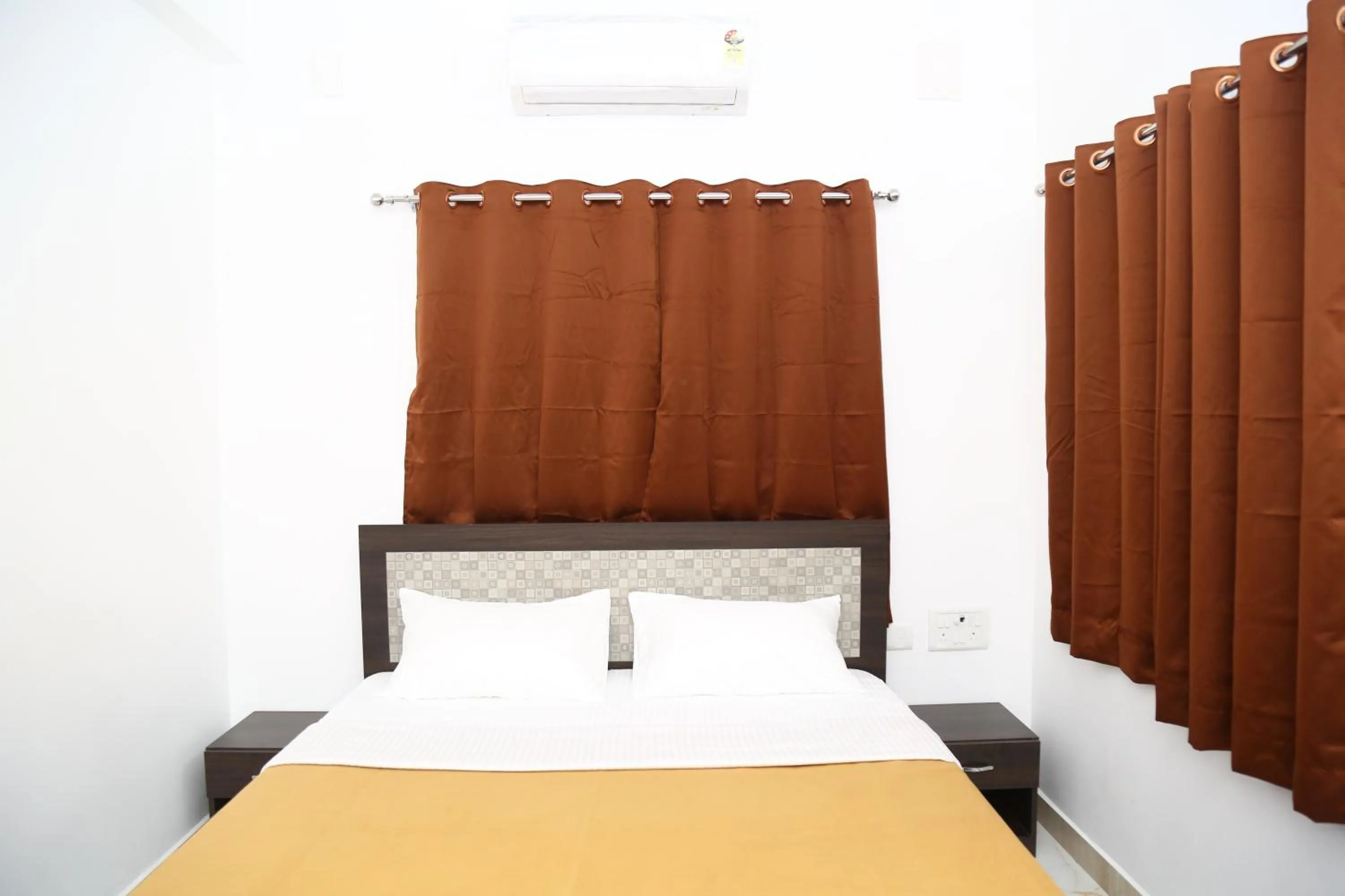 Bed in SS Stay Kilpauk Chennai