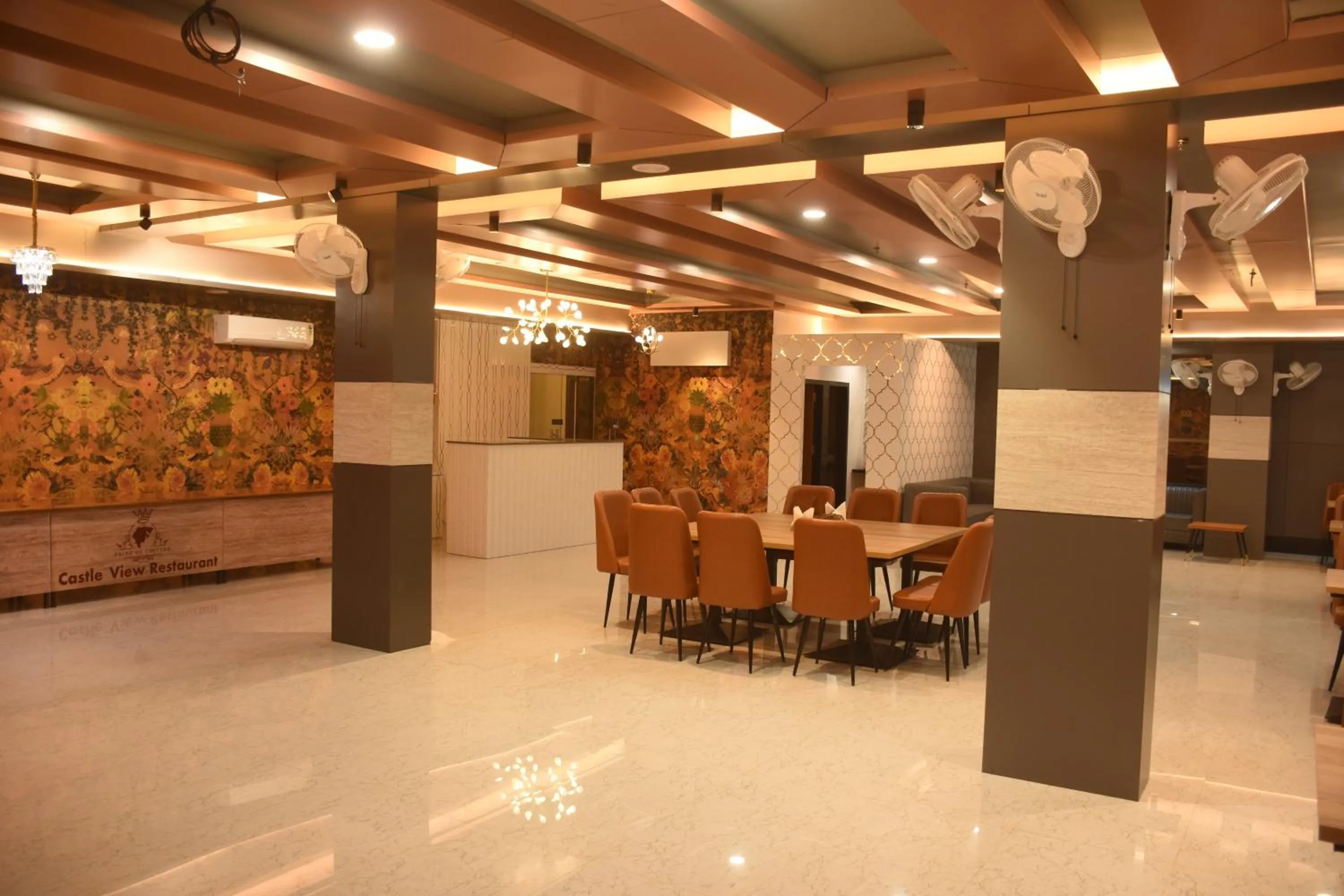 Restaurant/places to eat in Hotel Pride Of Chittor
