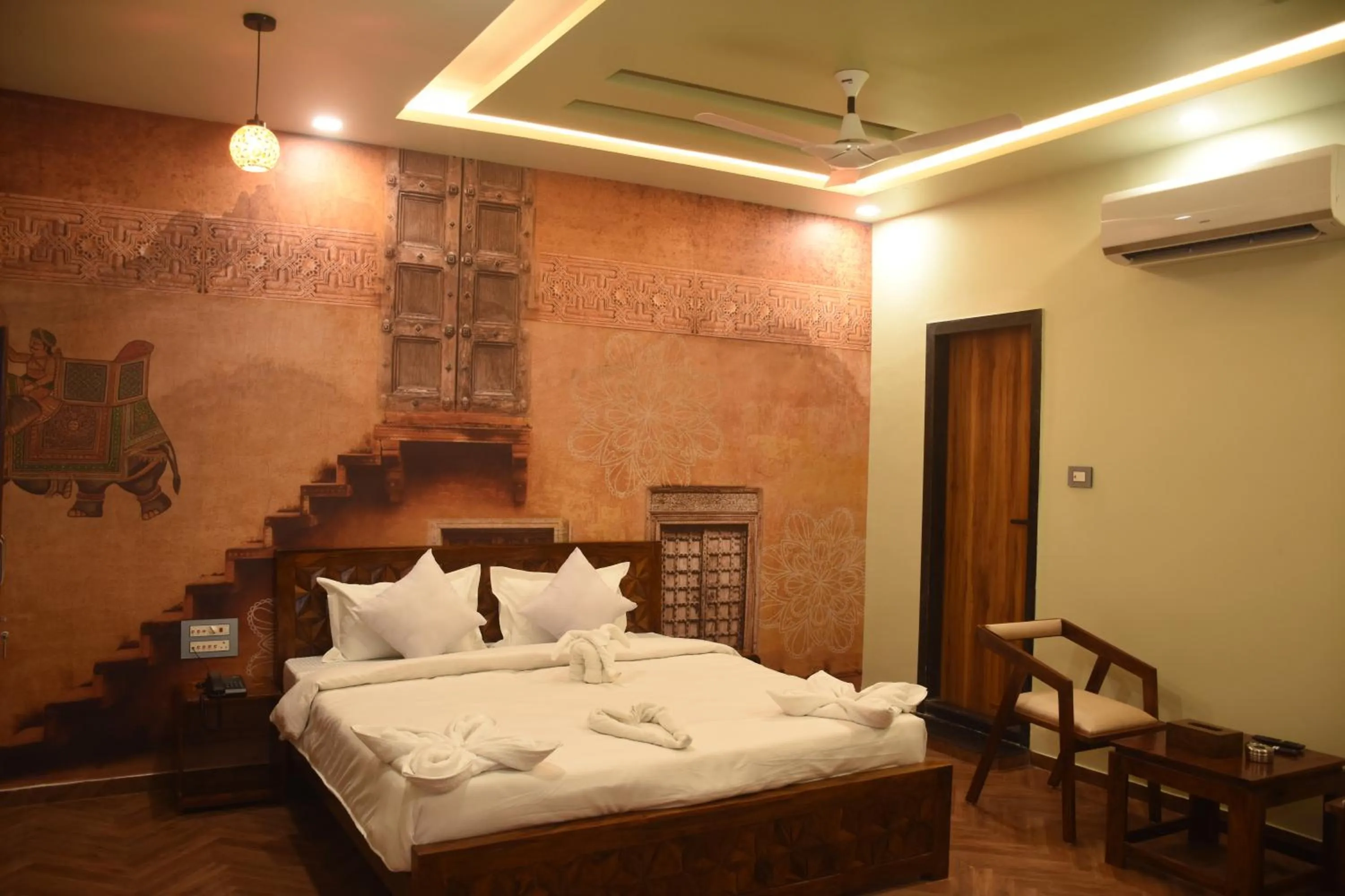 Bed in Hotel Pride Of Chittor
