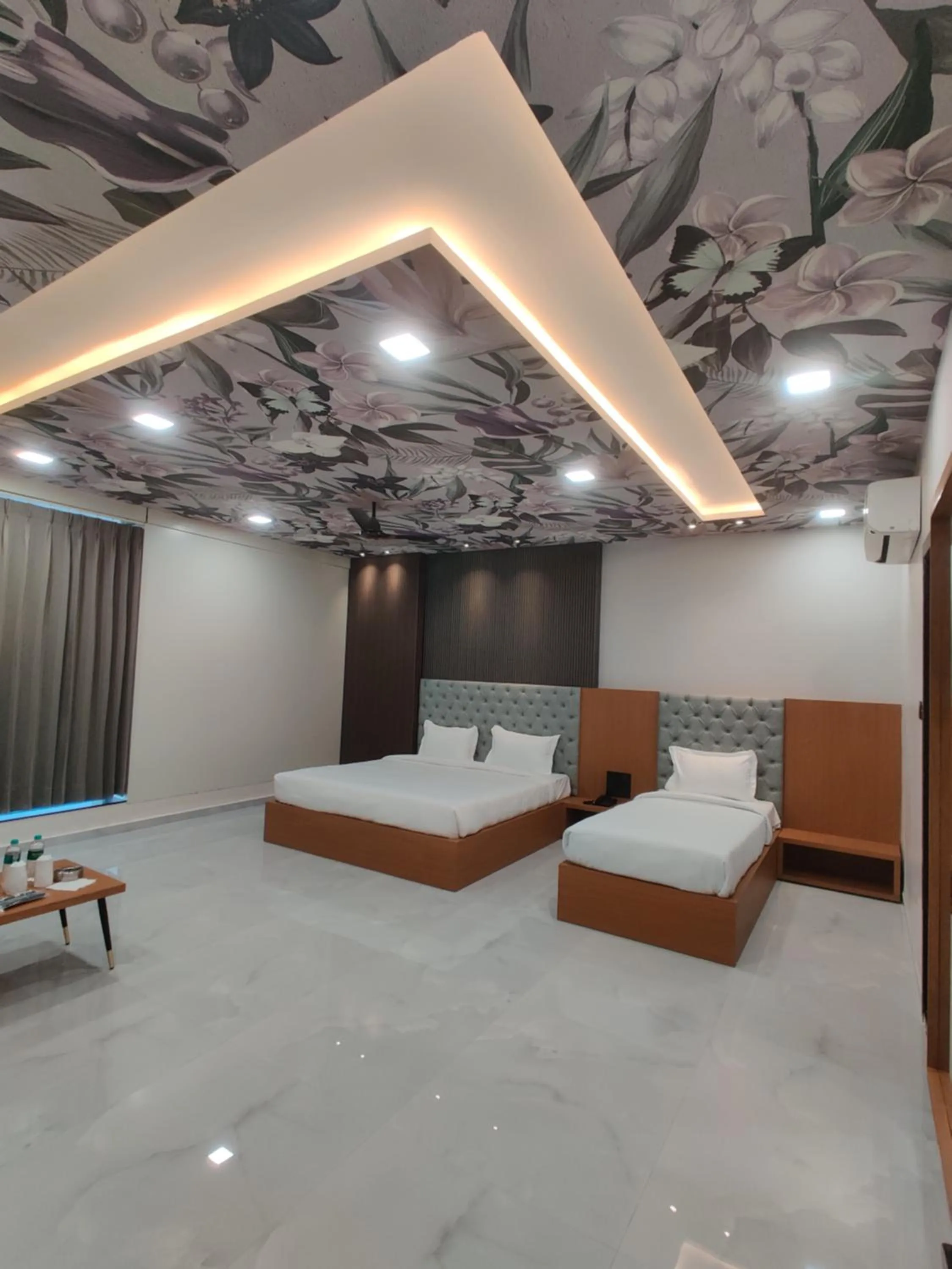 Bedroom, Bed in Hotel Pride Of Chittor