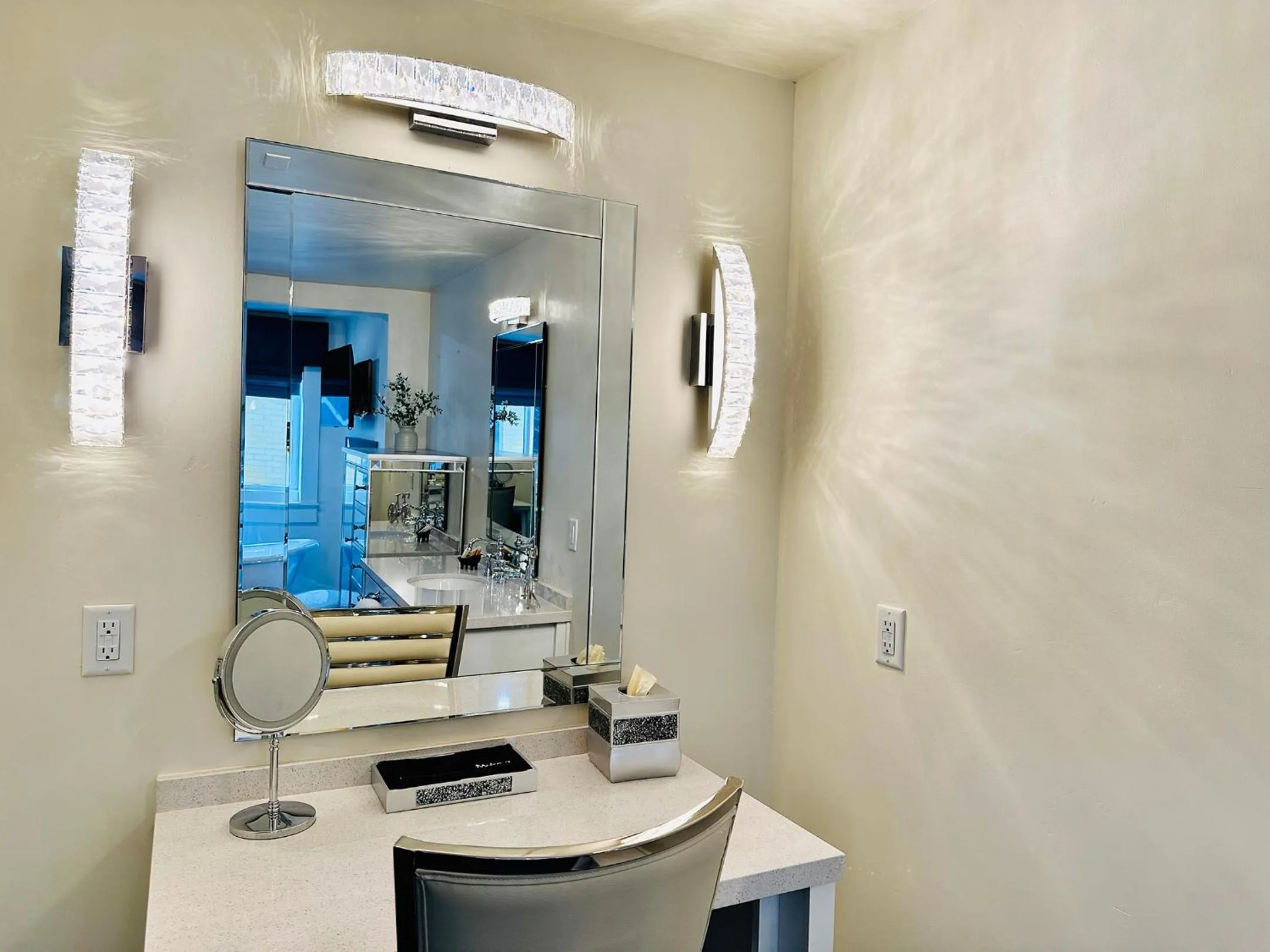 Bathroom in Bespoke Inn Flagstaff