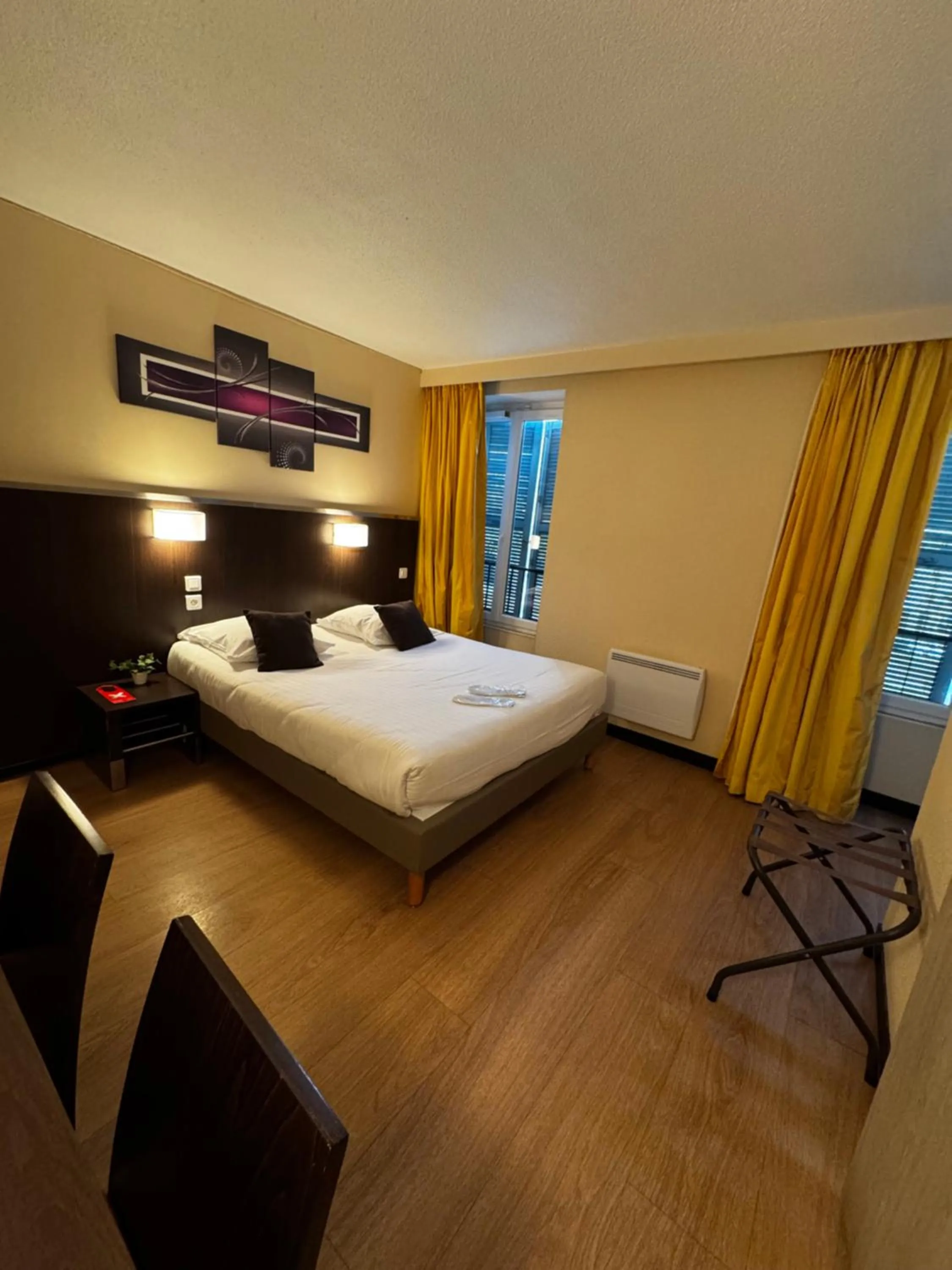 Bed in Hôtel Au Petit Caporal