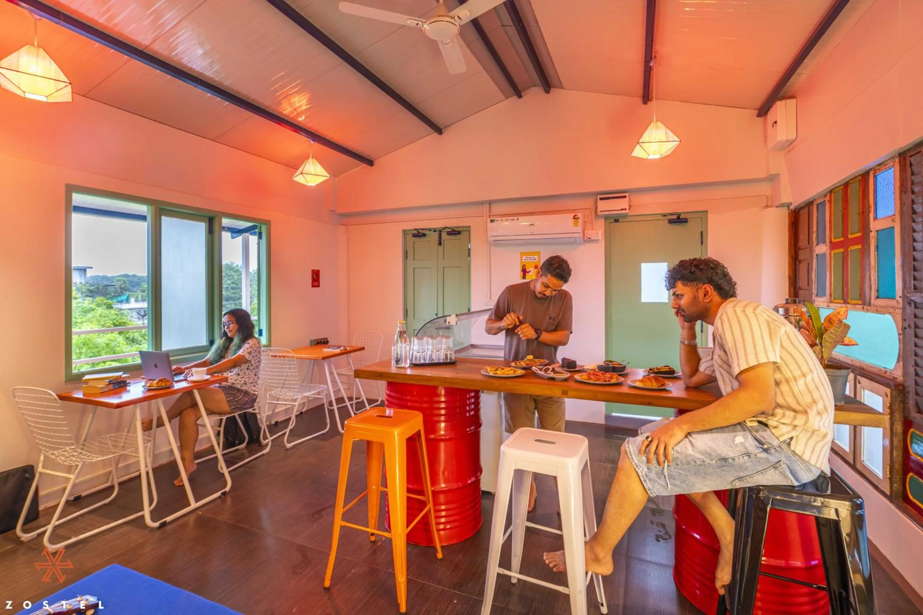 Restaurant/places to eat in Zostel Pondicherry, Auroville Road