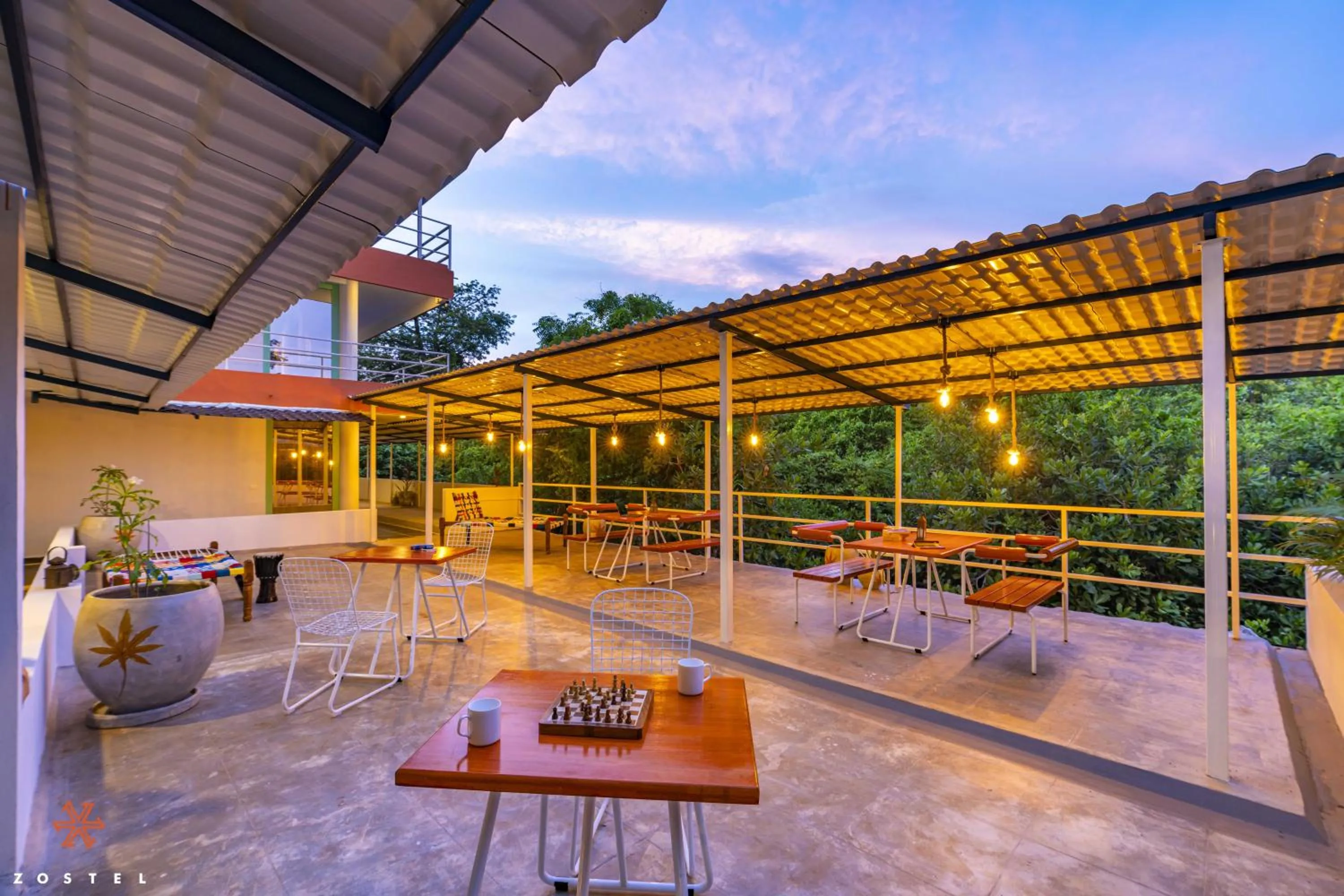 Day in Zostel Pondicherry, Auroville Road