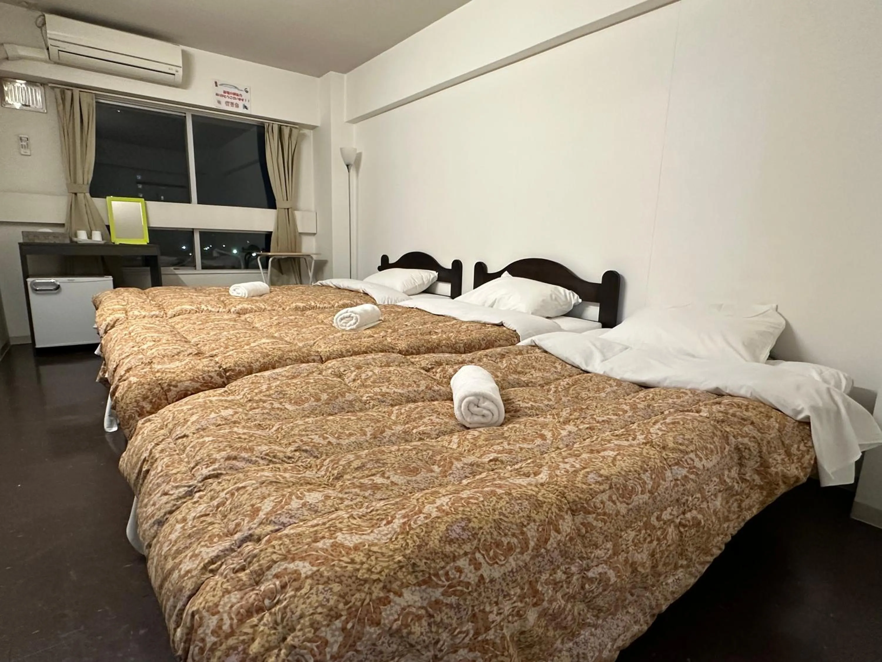 Photo of the whole room, Bed in Fukuoka Share Hotel