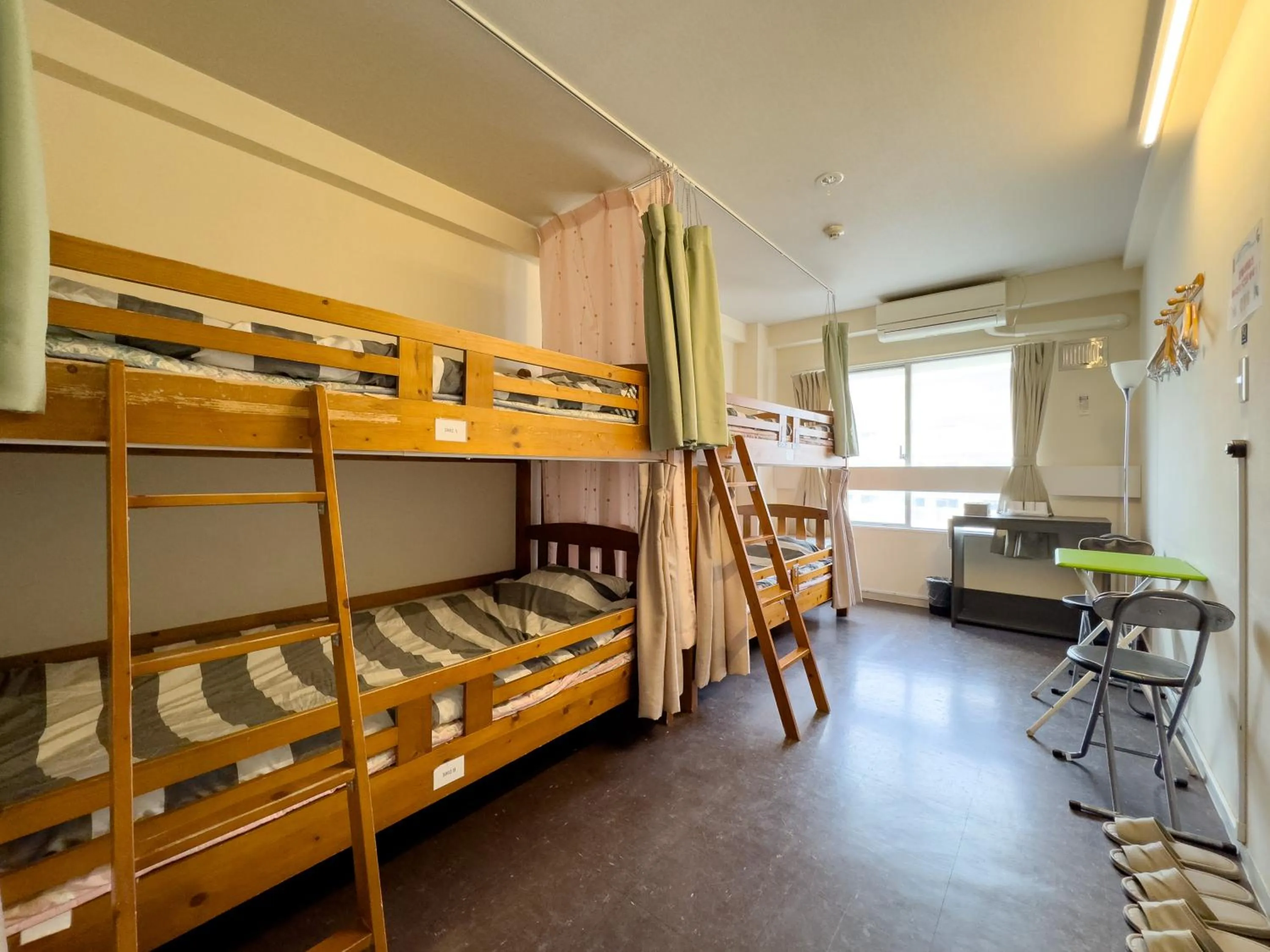 Bed in Fukuoka Share Hotel