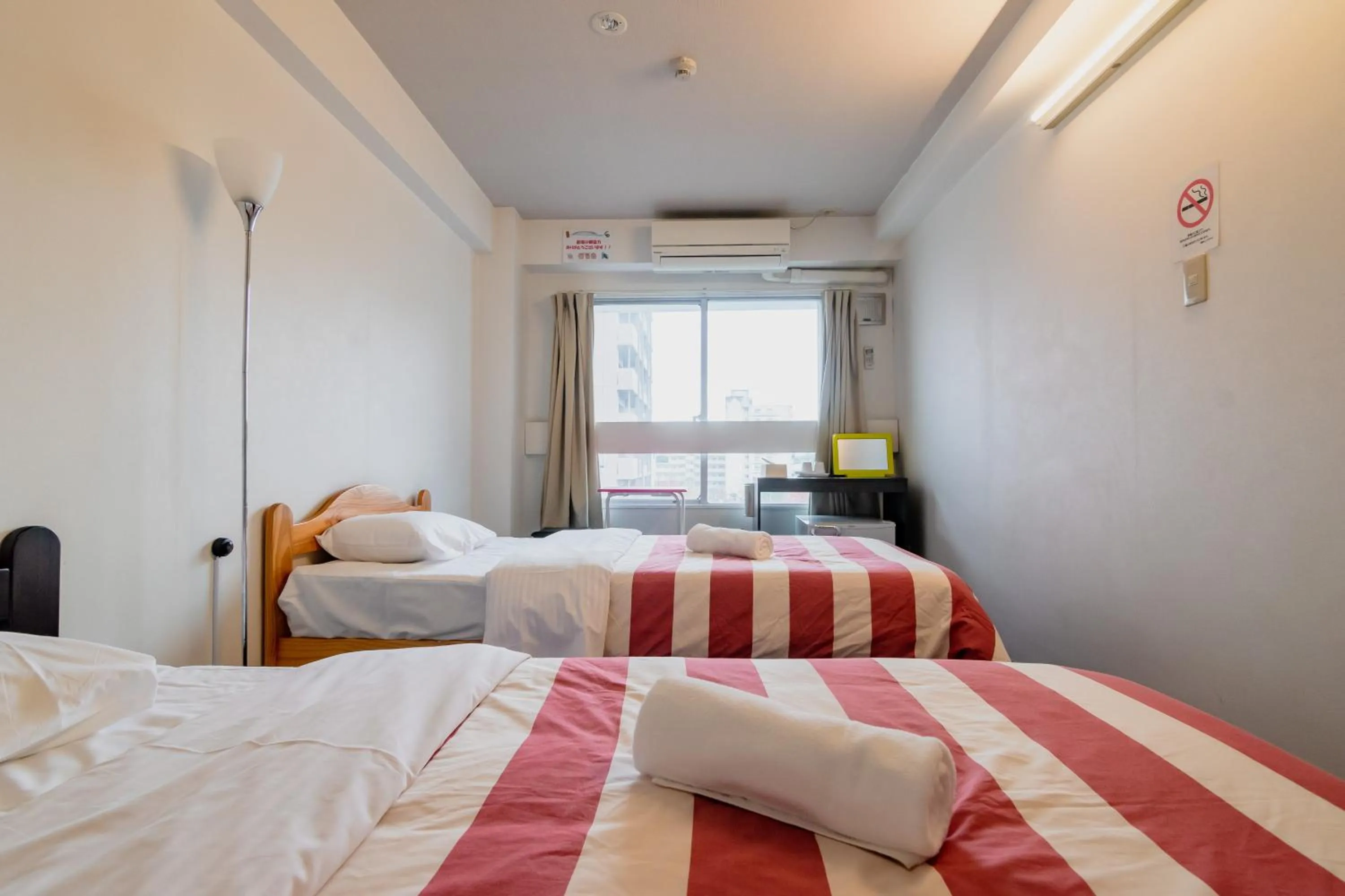 Bed in Fukuoka Share Hotel