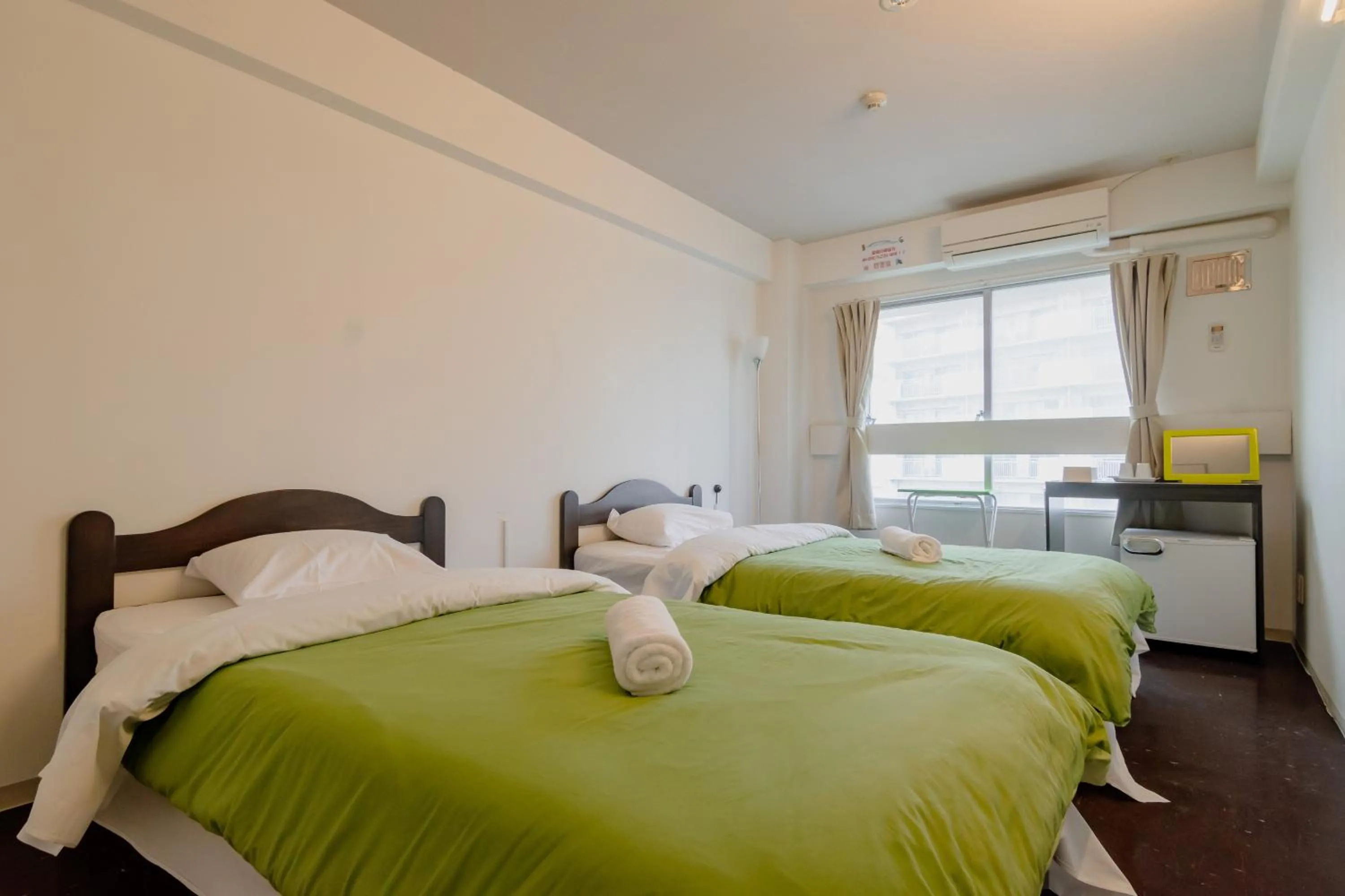 Bed in Fukuoka Share Hotel