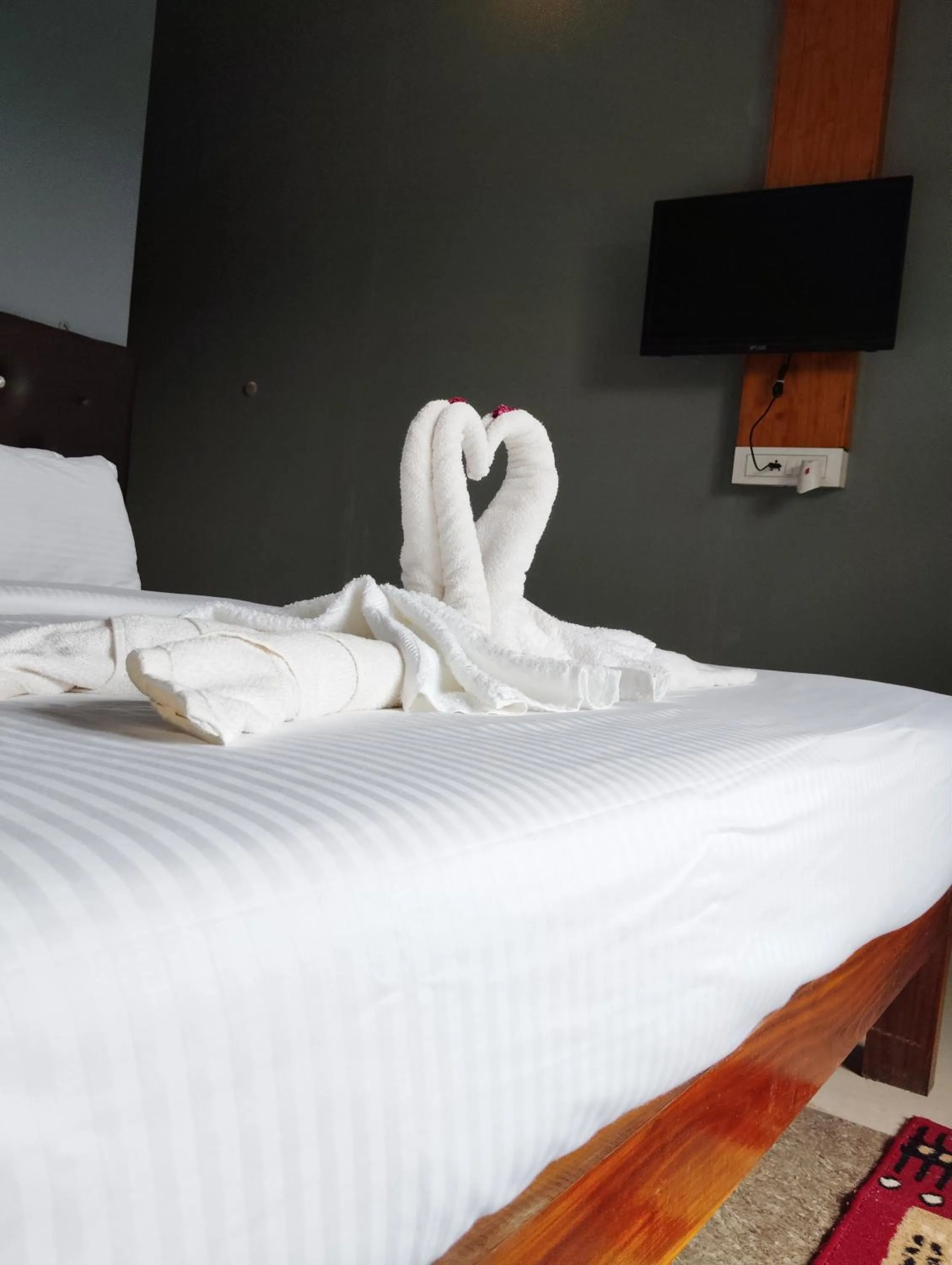 Bedroom, Bed in YogiTree Beach Resort & Cafe - 100m from Morjim Beach