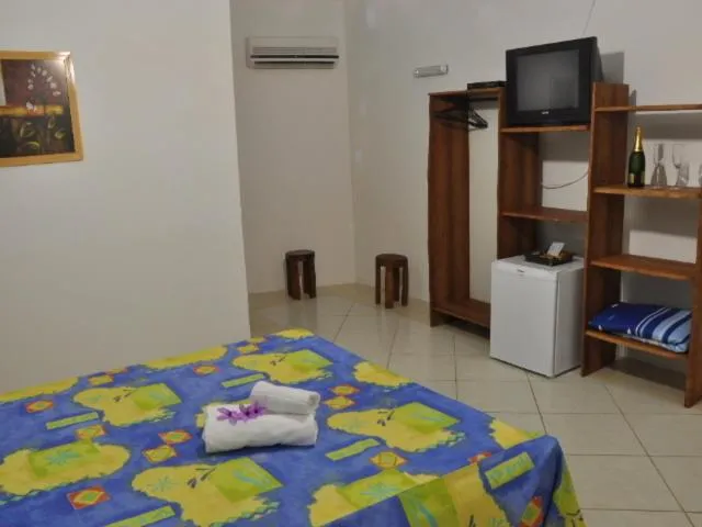 Photo of the whole room, Bed in Pousada Galeão Santa Anna