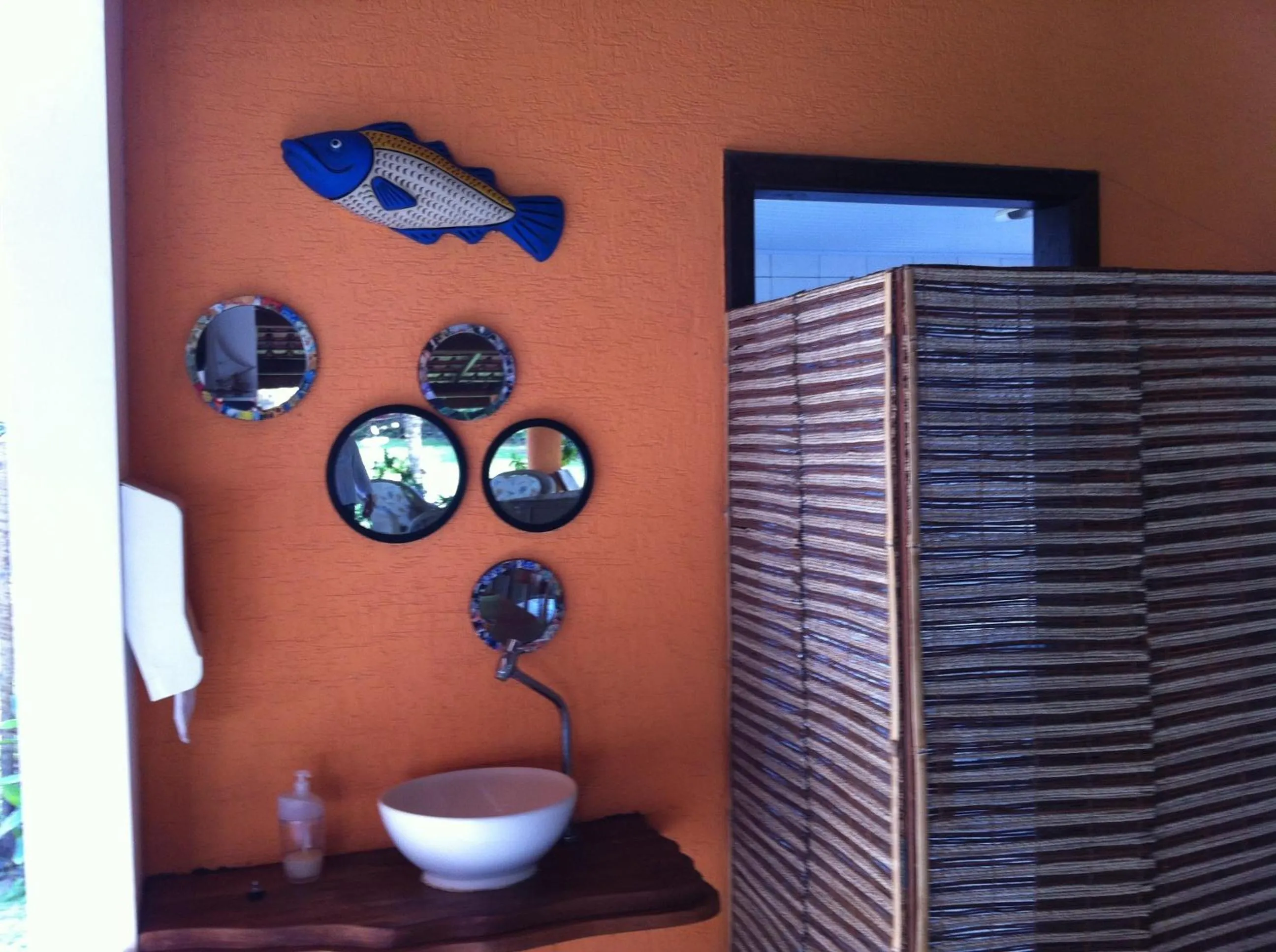 Communal lounge/ TV room in Pousada Galeão Santa Anna