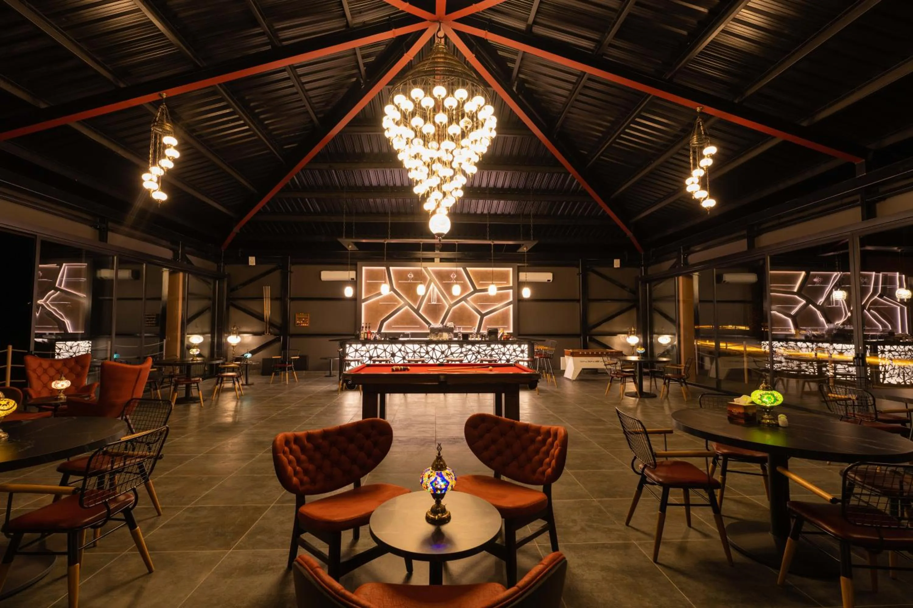 Restaurant/places to eat in Valley Resort