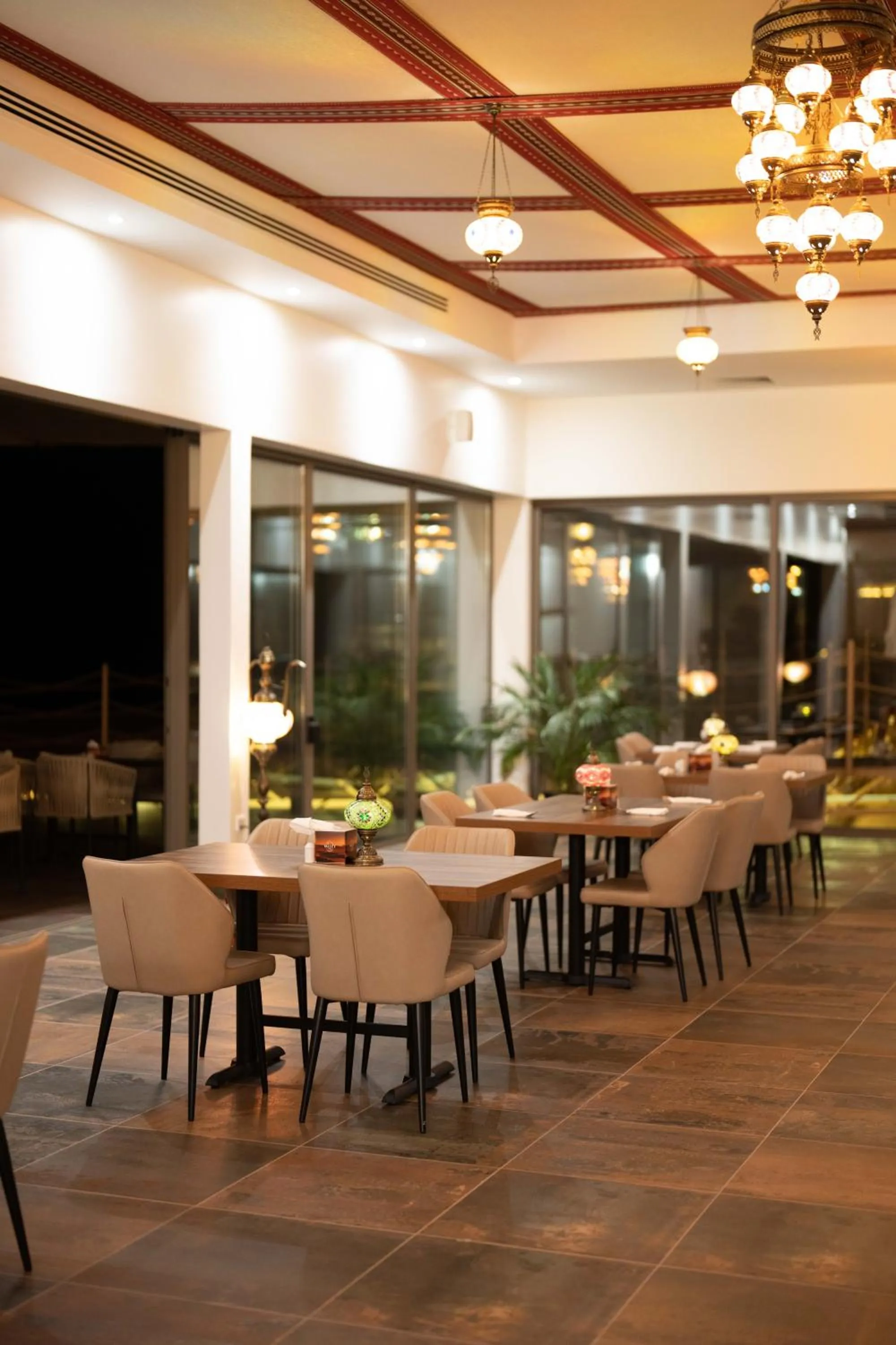 Restaurant/places to eat in Valley Resort