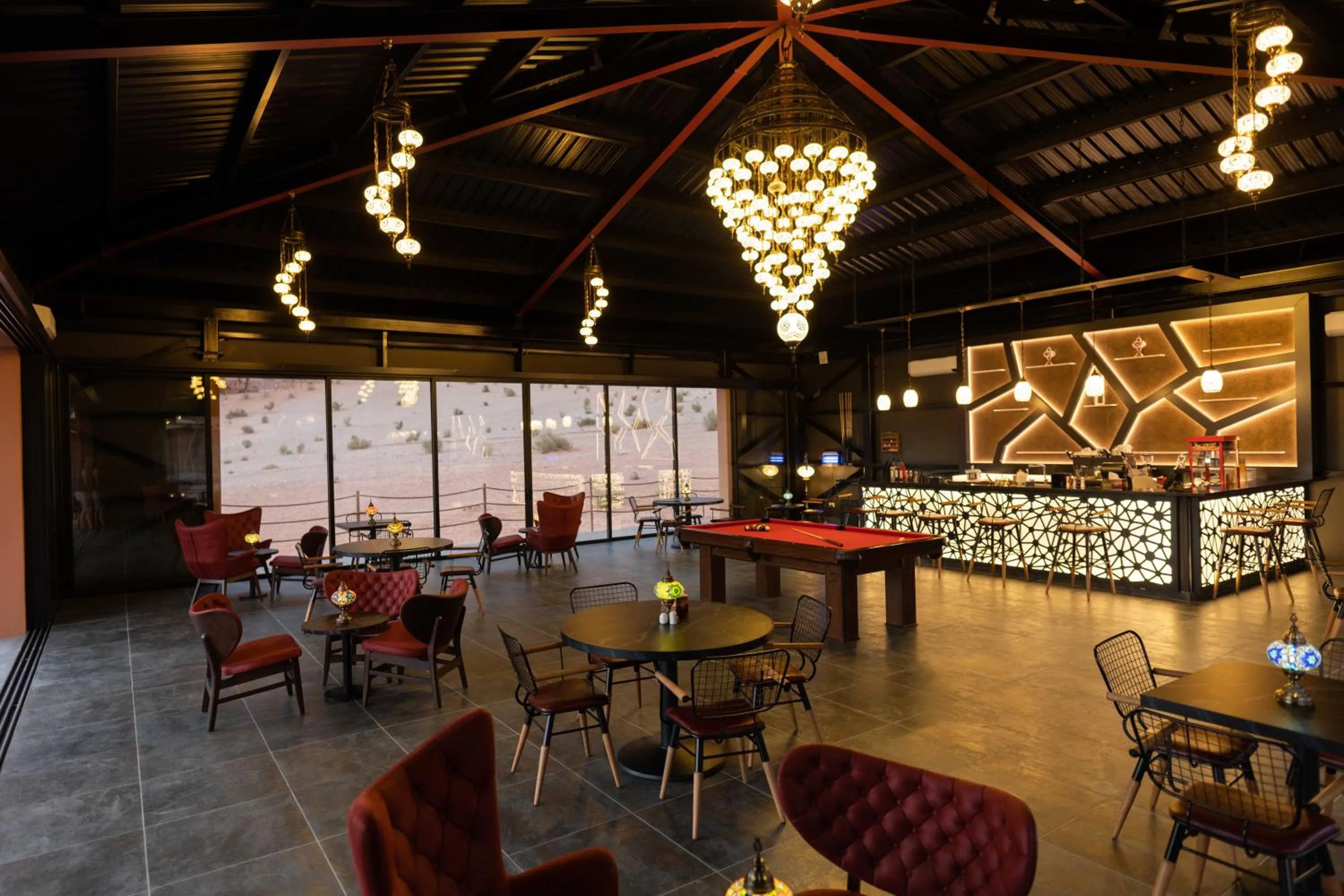 Restaurant/places to eat in Valley Resort