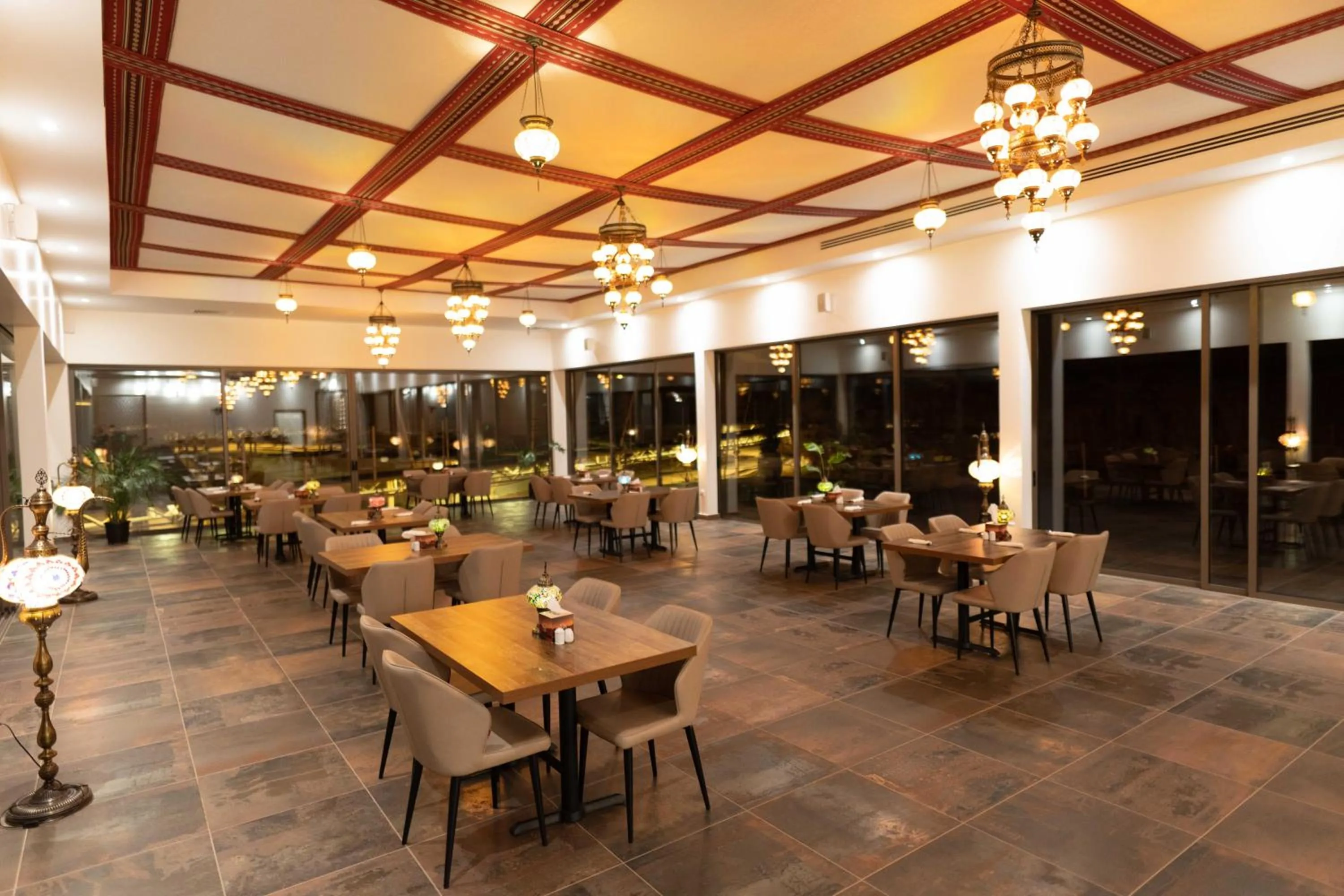 Restaurant/places to eat in Valley Resort