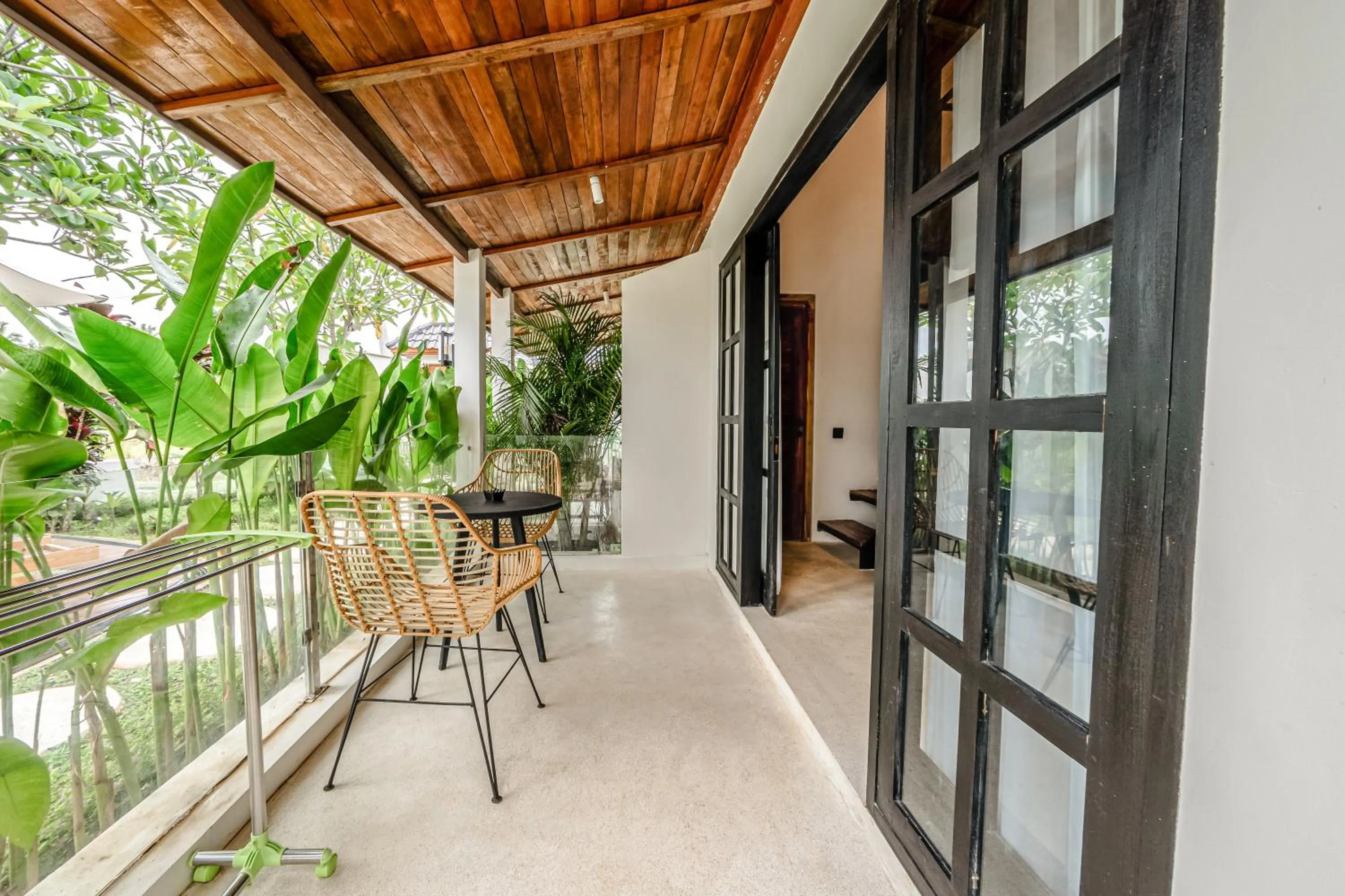 Garden in Sarang Apartments by EVDEkimi - Rice field escape with Yoga lounge, Lush garden - Long stay extras