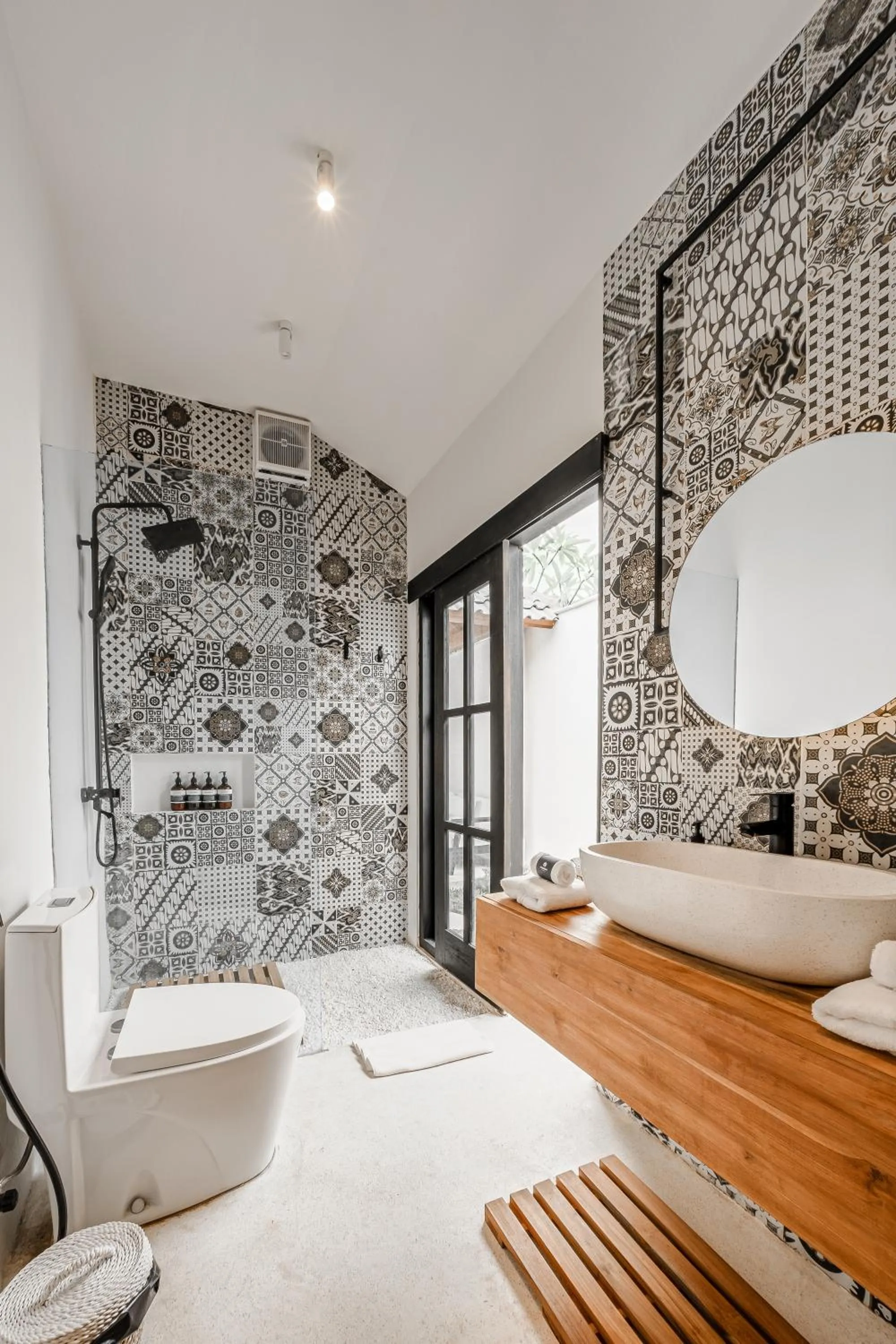 Shower in Sarang Apartments by EVDEkimi - Rice field escape with Yoga lounge, Lush garden - Long stay extras