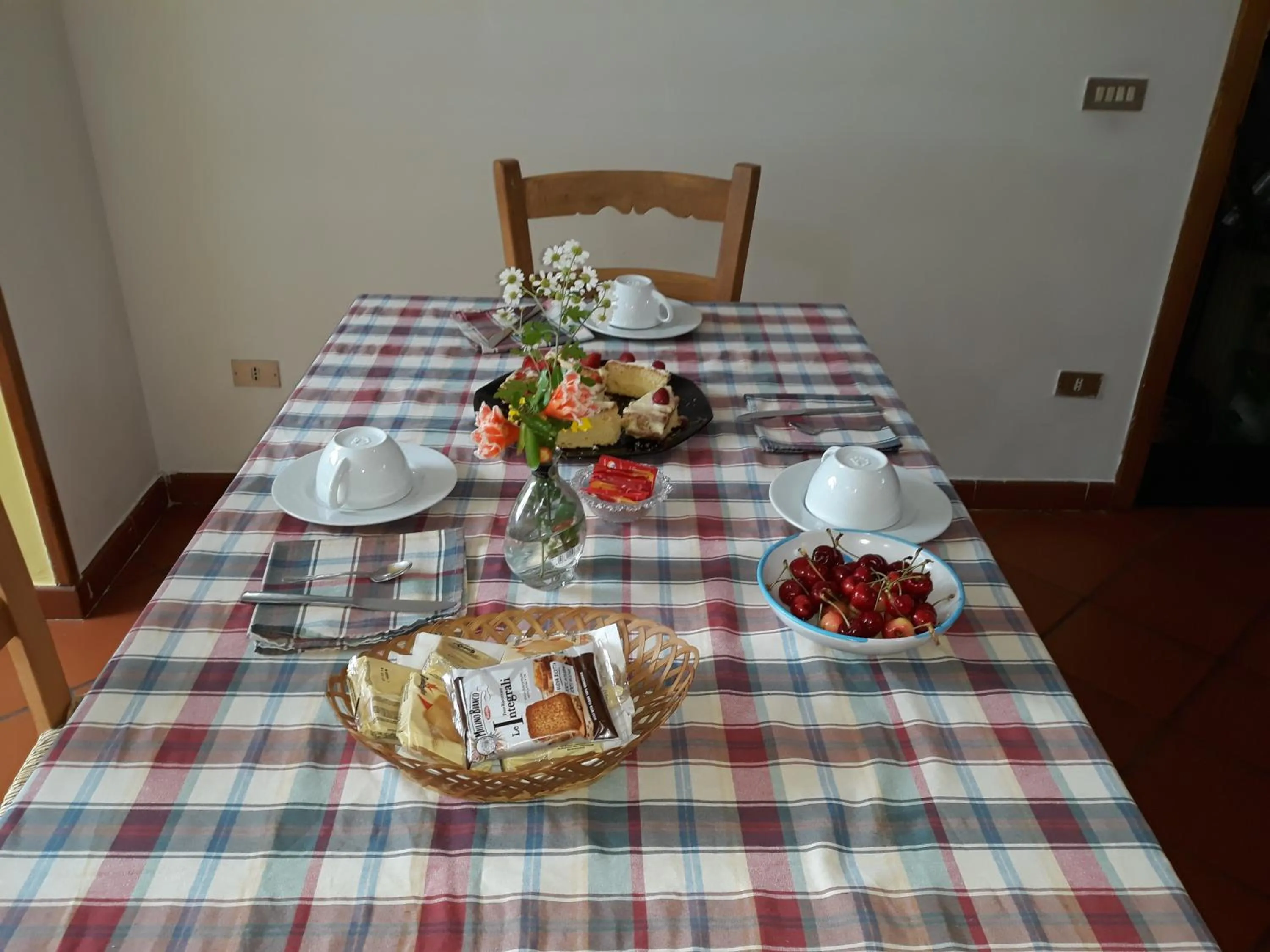 Italian breakfast in Agriturismo Mare e Monti