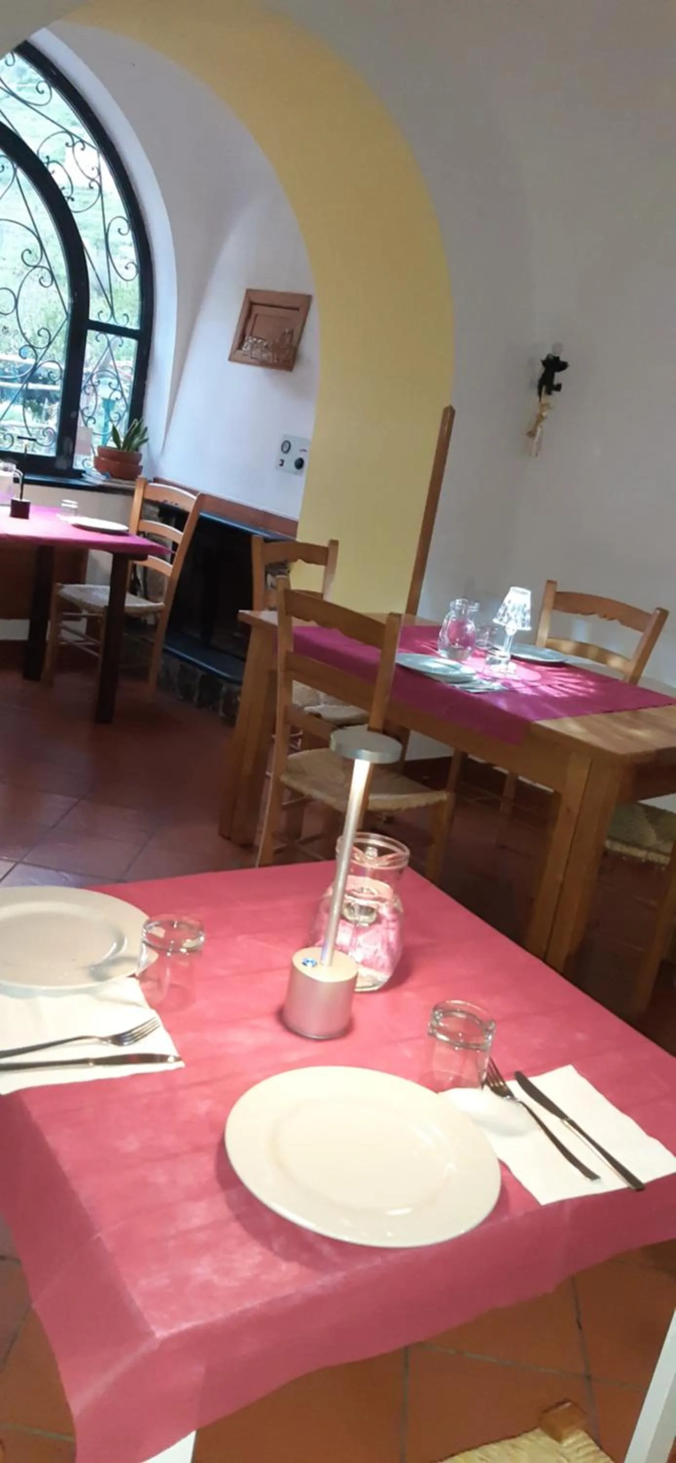 Restaurant/places to eat in Agriturismo Mare e Monti
