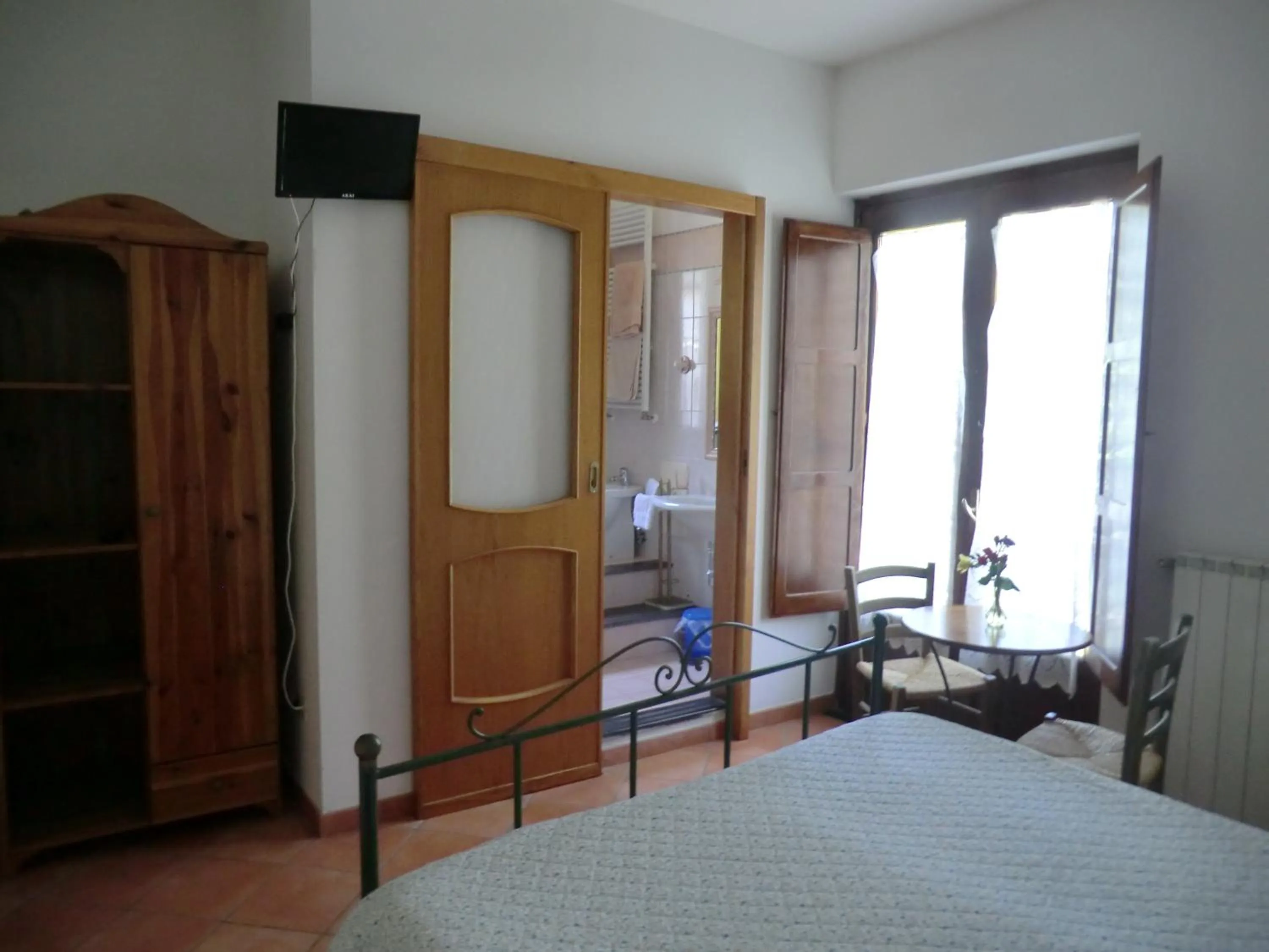 Photo of the whole room, Bed in Agriturismo Mare e Monti